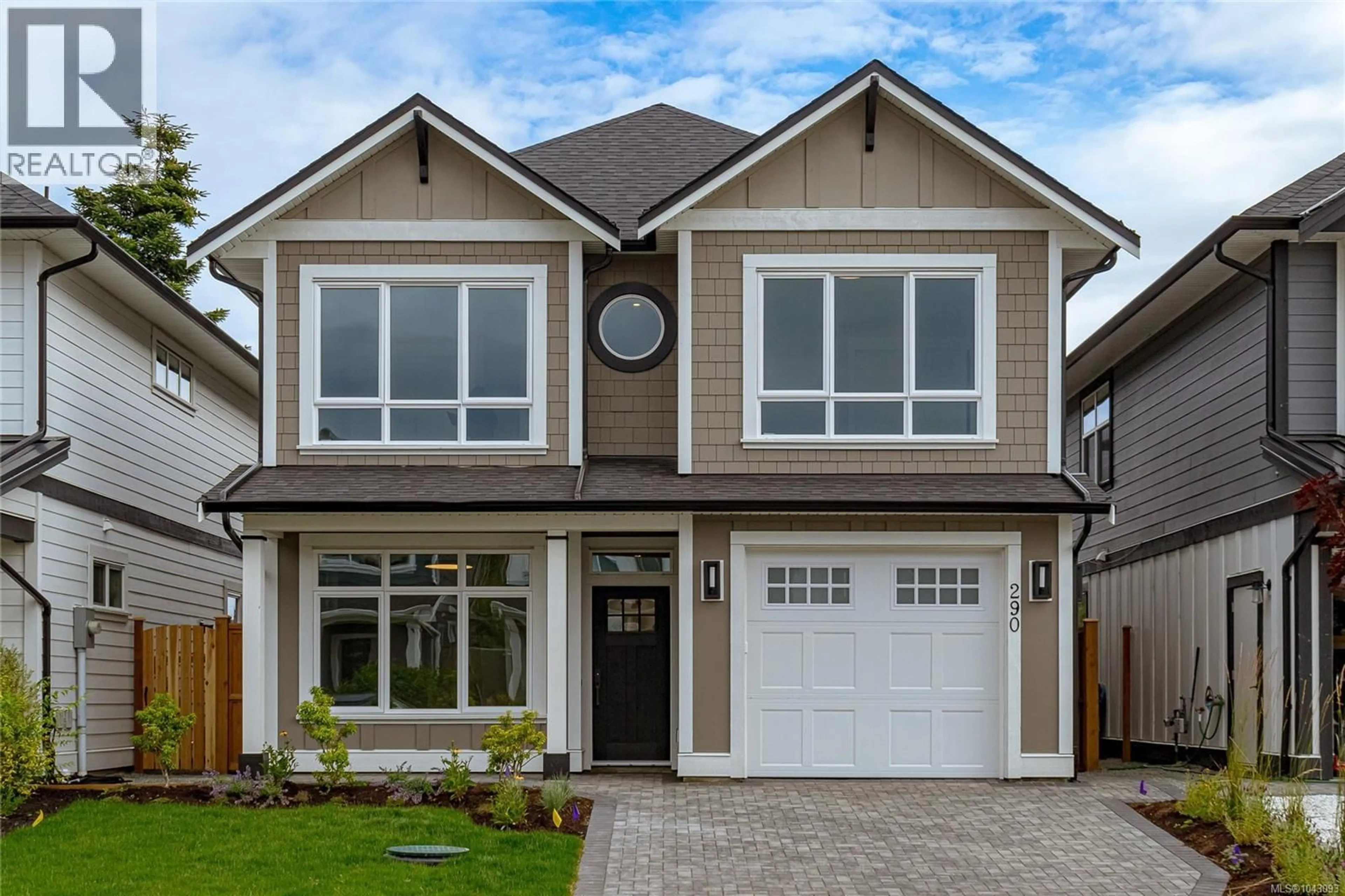 Home with vinyl exterior material, street for 290 SEAFIELD ROAD, Colwood British Columbia V9C0R1