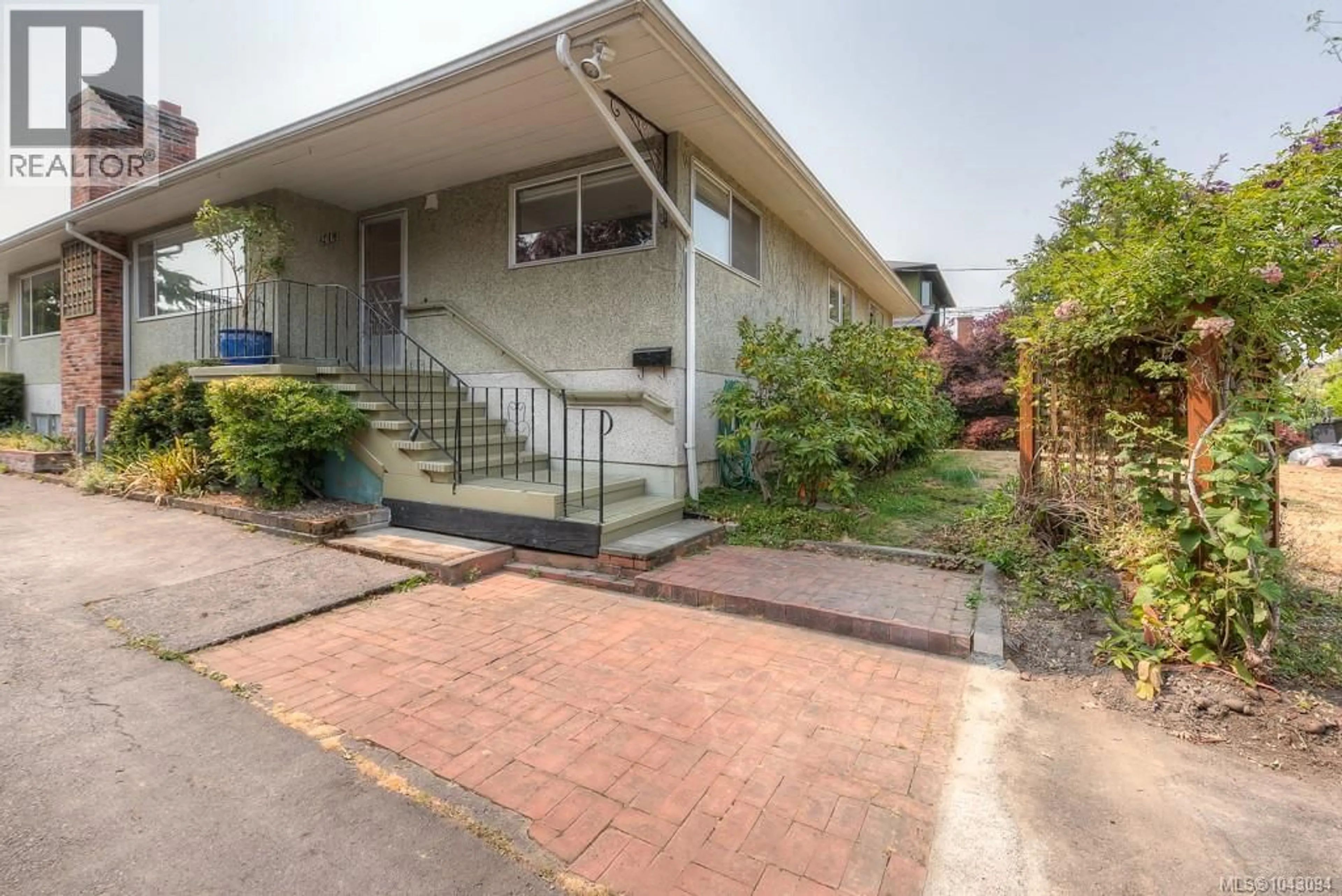 Patio, street for 2663-2665 DALHOUSIE STREET, Oak Bay British Columbia V8R2H8