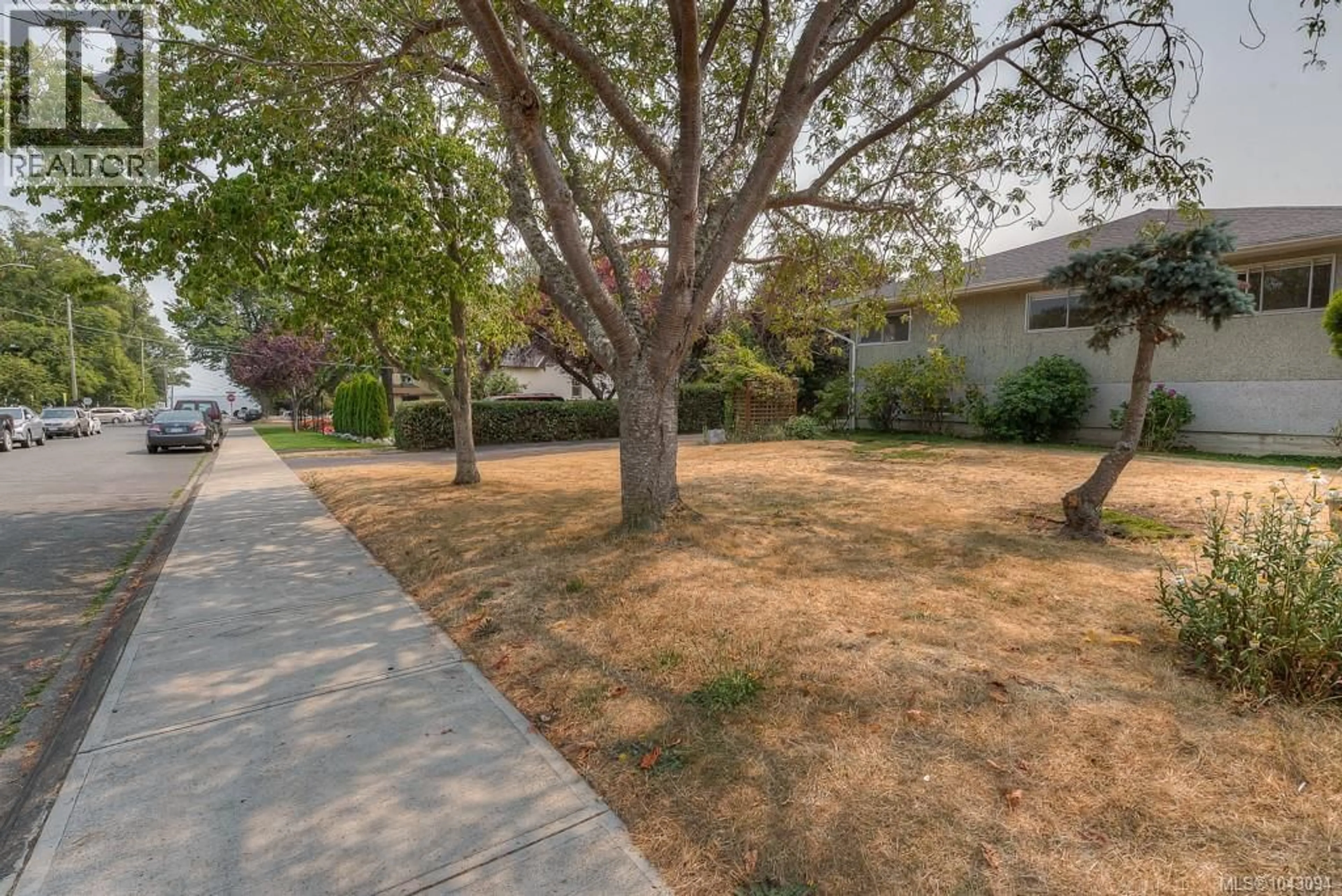Patio, street for 2663-2665 DALHOUSIE STREET, Oak Bay British Columbia V8R2H8