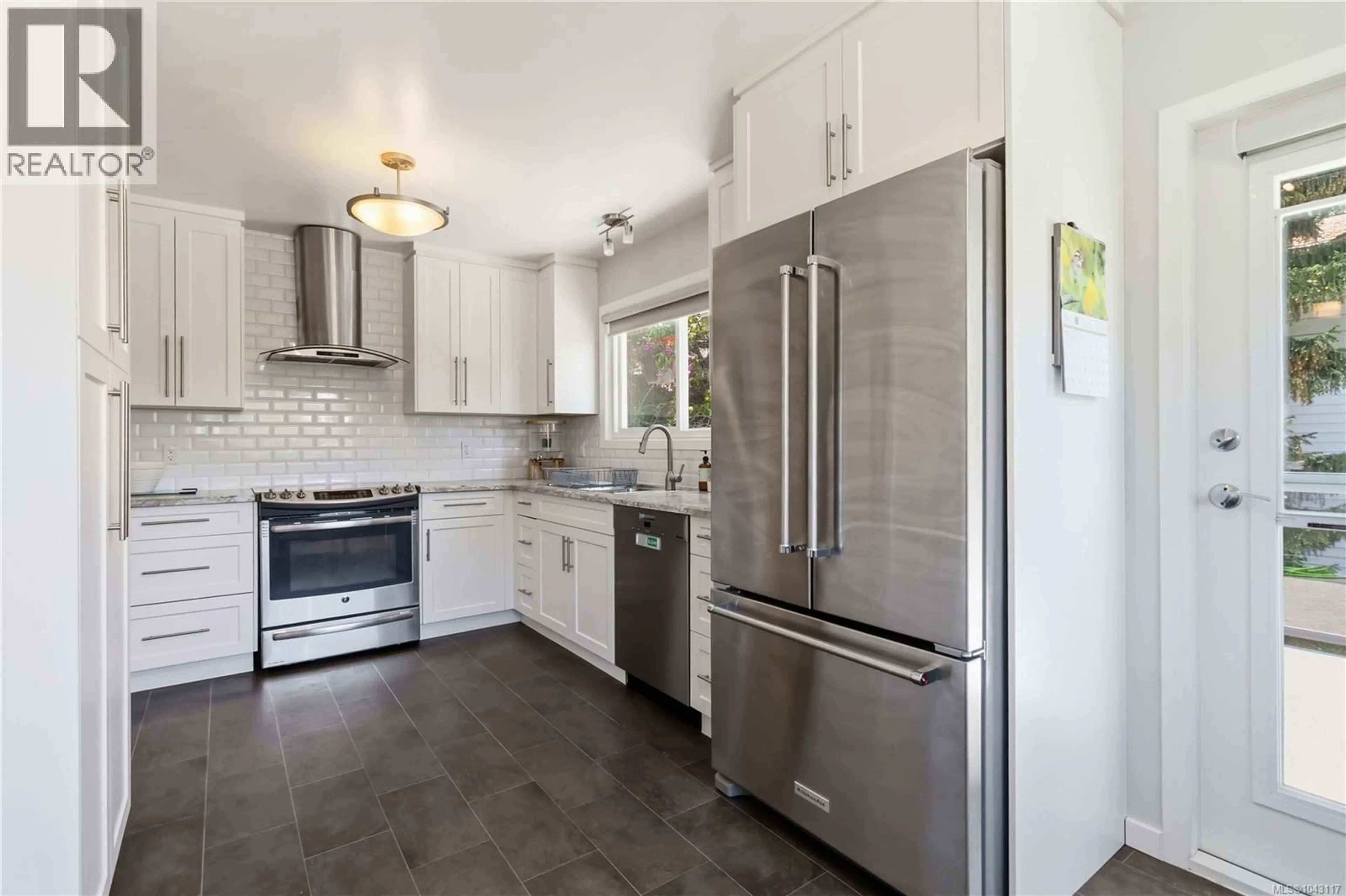 Contemporary kitchen, ceramic/tile floor for 1909 FERNDALE ROAD, Saanich British Columbia V8N2Y4
