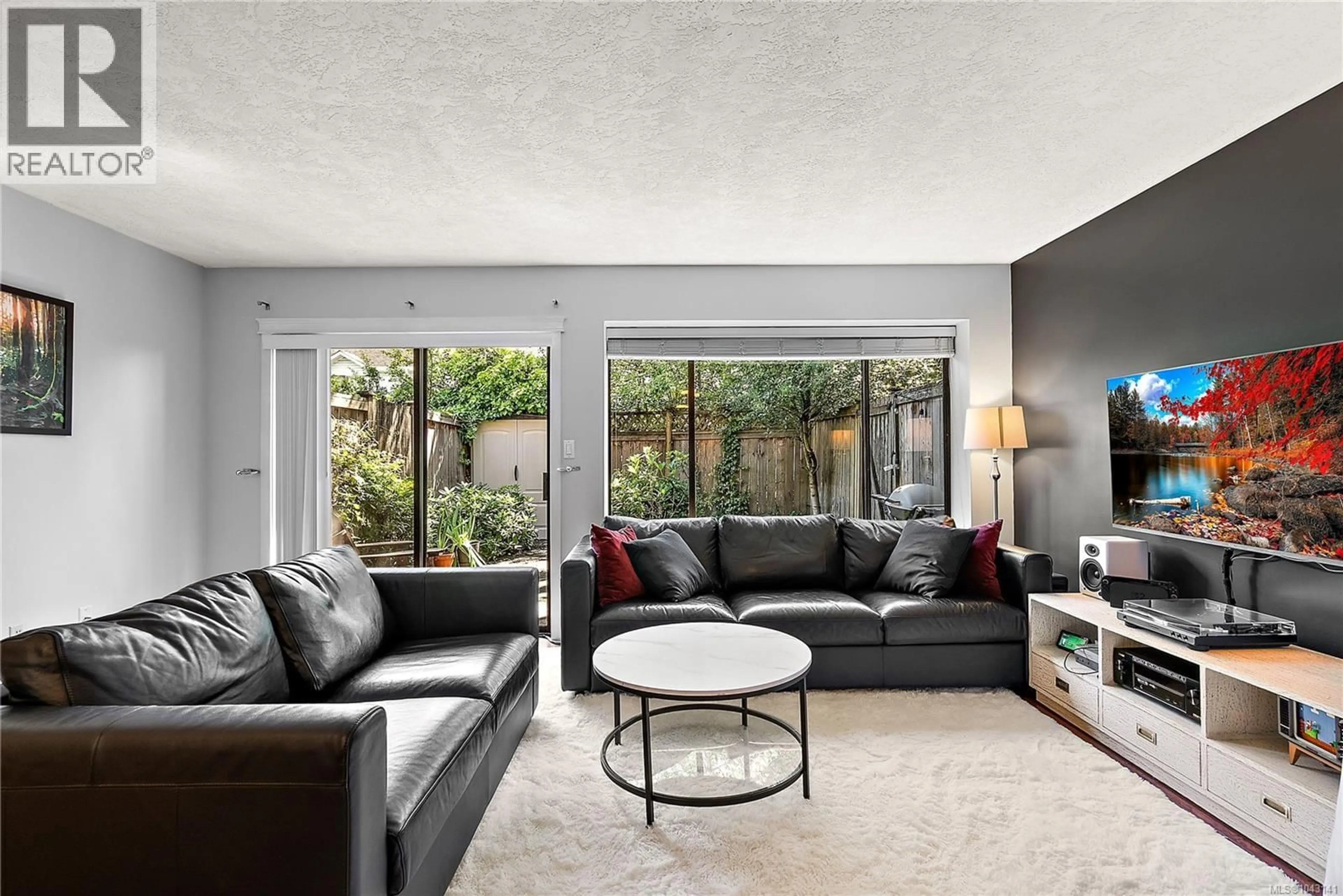 Living room with furniture, unknown for 2 - 748 MEAFORD AVENUE, Langford British Columbia V9B2P6