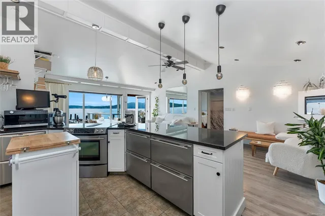 12 - 1723 SANDY BEACH ROAD, Mill Bay 4