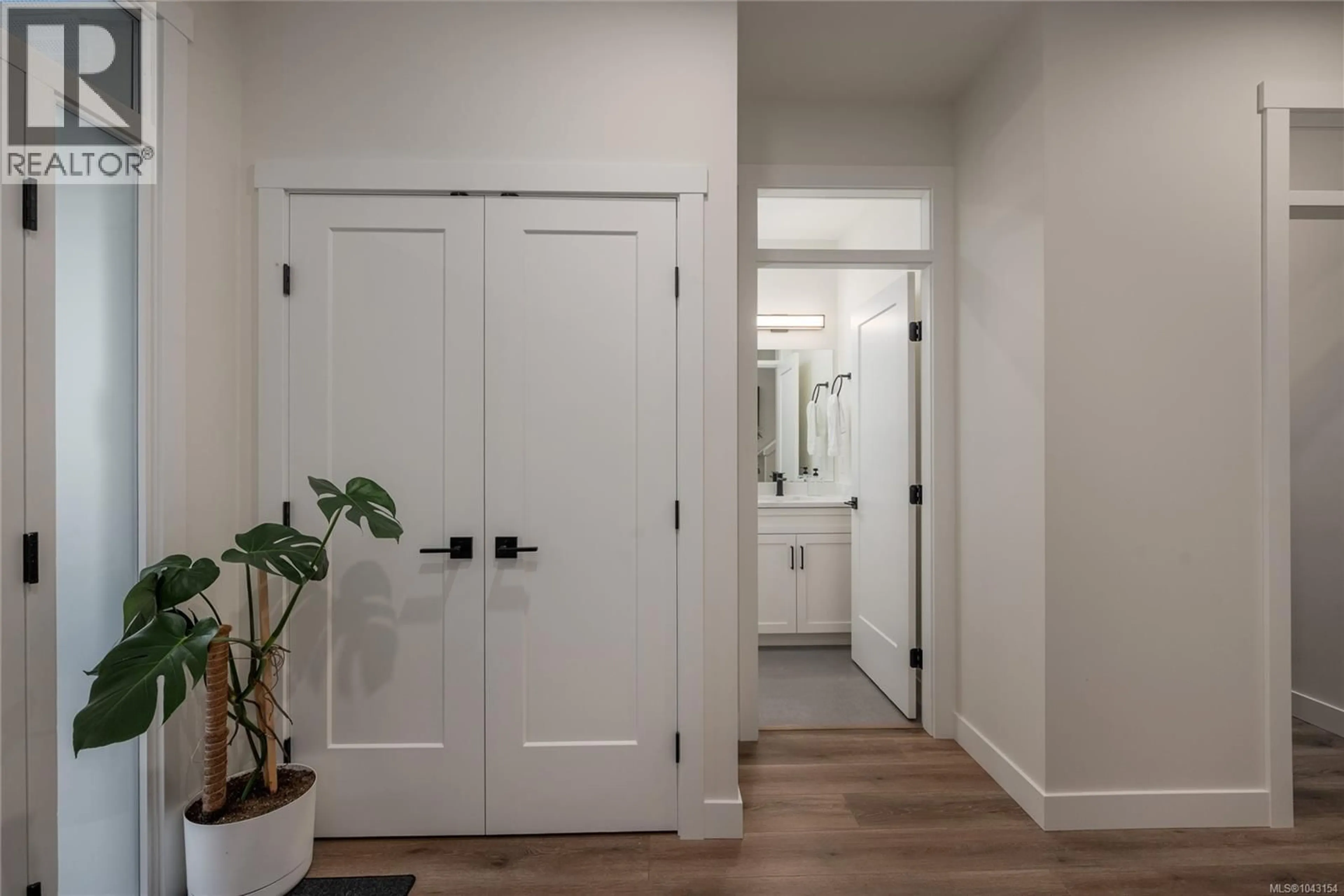 Indoor entryway for 940 CRAIG ROAD, Ladysmith British Columbia V9G2C4
