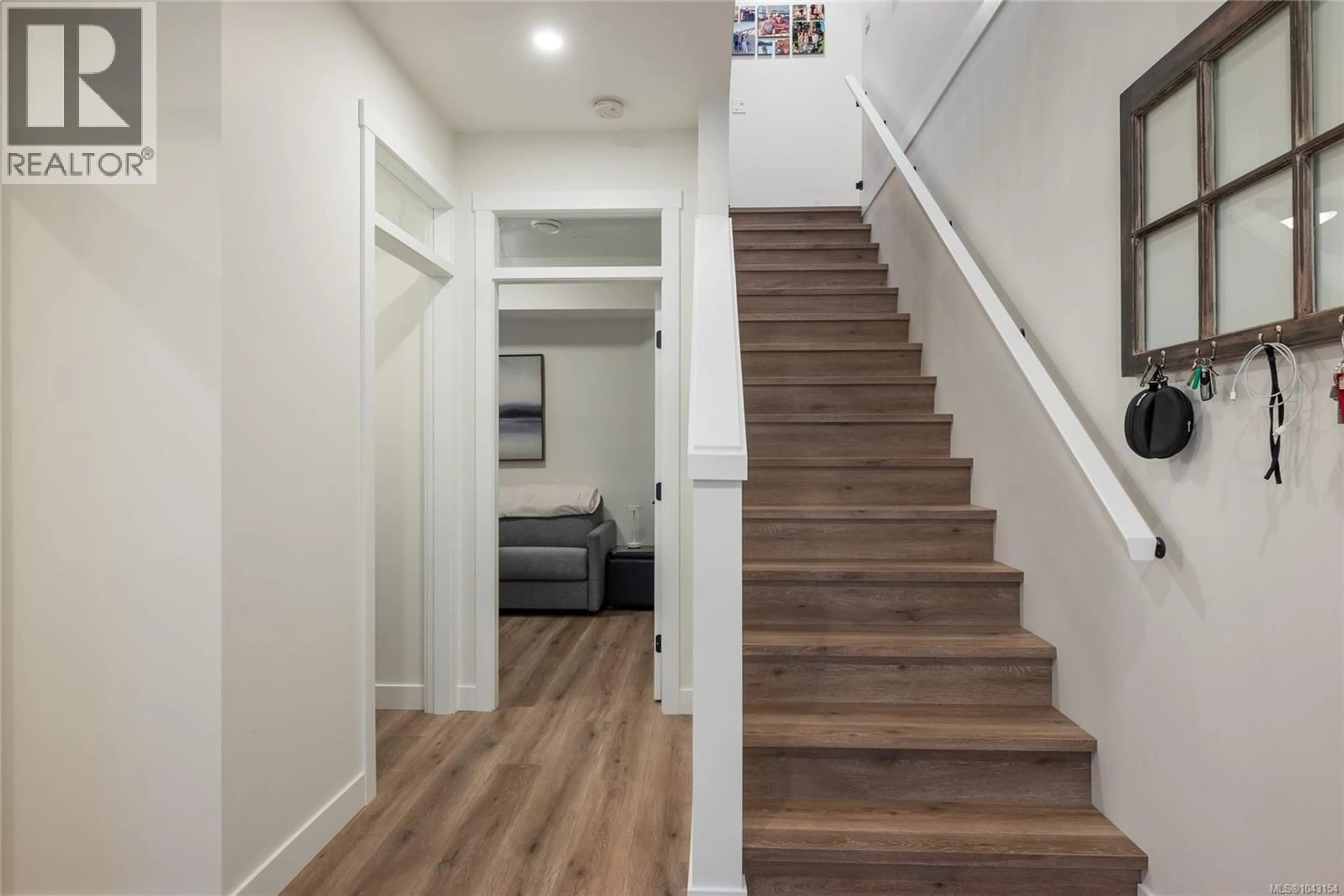 Indoor entryway for 940 CRAIG ROAD, Ladysmith British Columbia V9G2C4