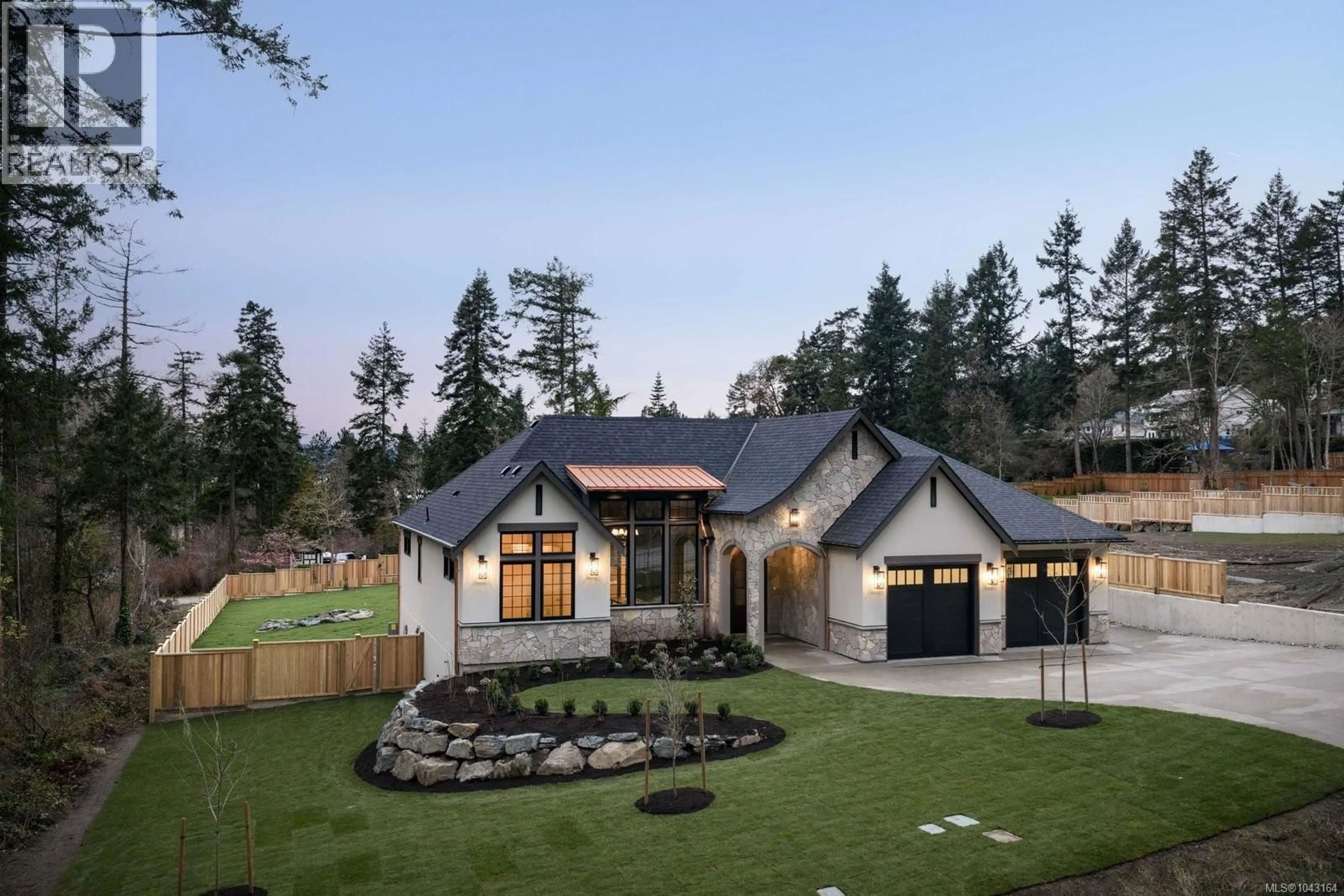 Home with brick exterior material, mountain view for 10600 DERRICK ROAD, North Saanich British Columbia V8L5M8