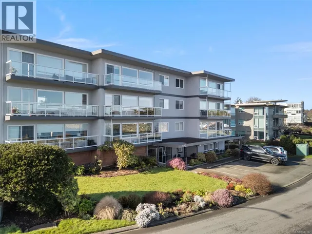 305 - 1270 BEACH DRIVE, Oak Bay 2