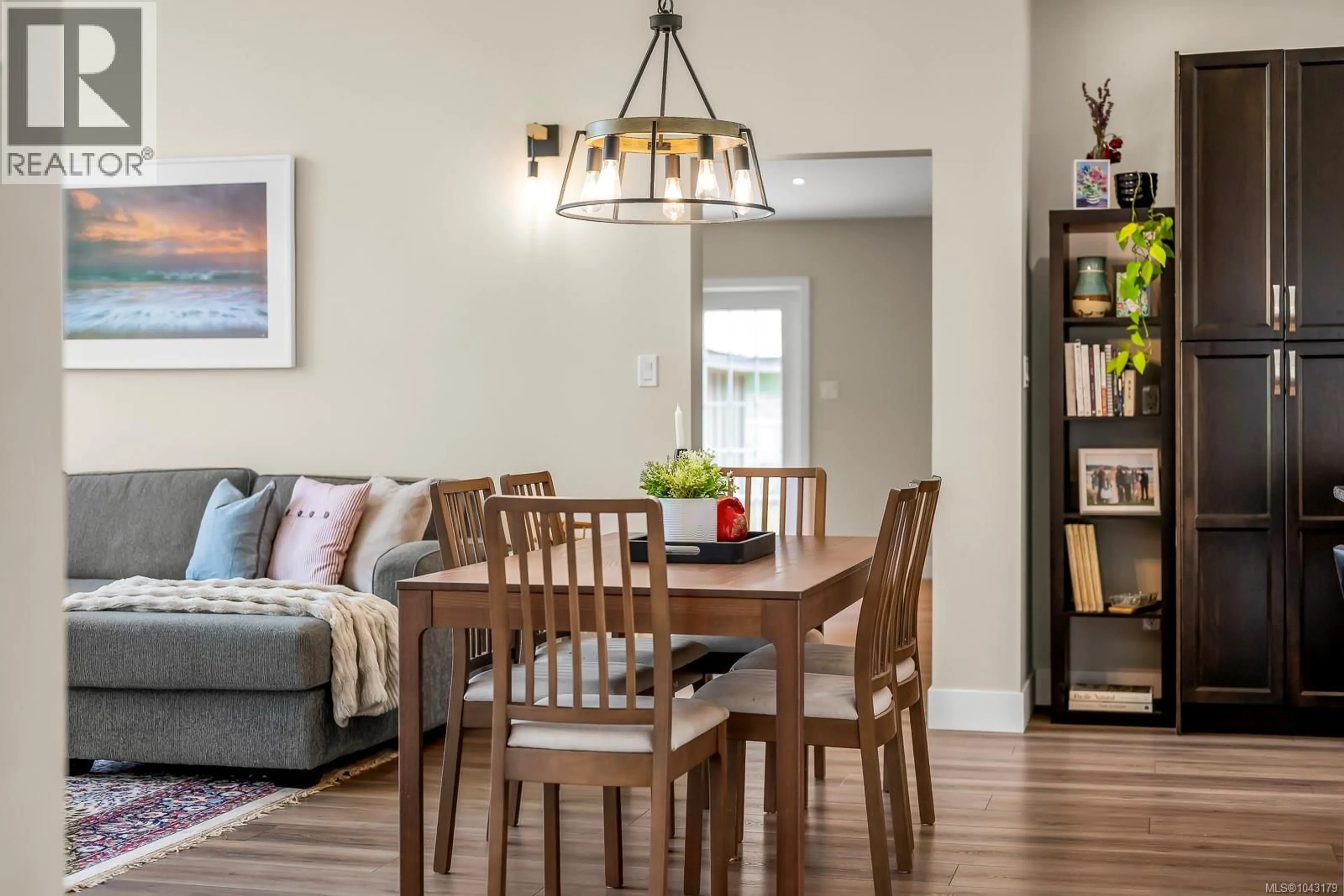 Living room with furniture, wood/laminate floor for 4180 ARNETT ROAD, Courtenay British Columbia V9N9N3