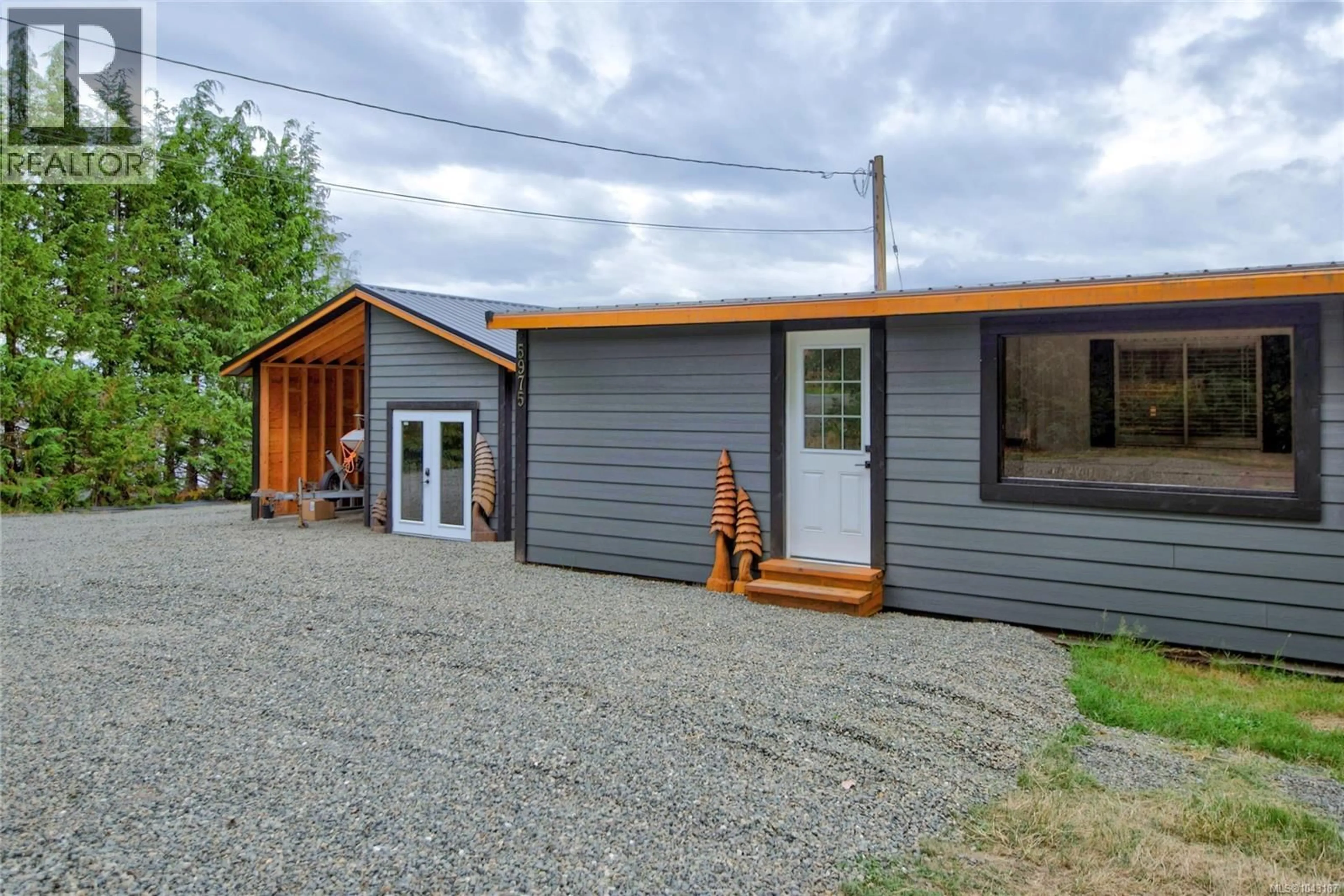 Unknown for 5975 ISLAND HIGHWAY NORTH, Merville British Columbia V9J1T4