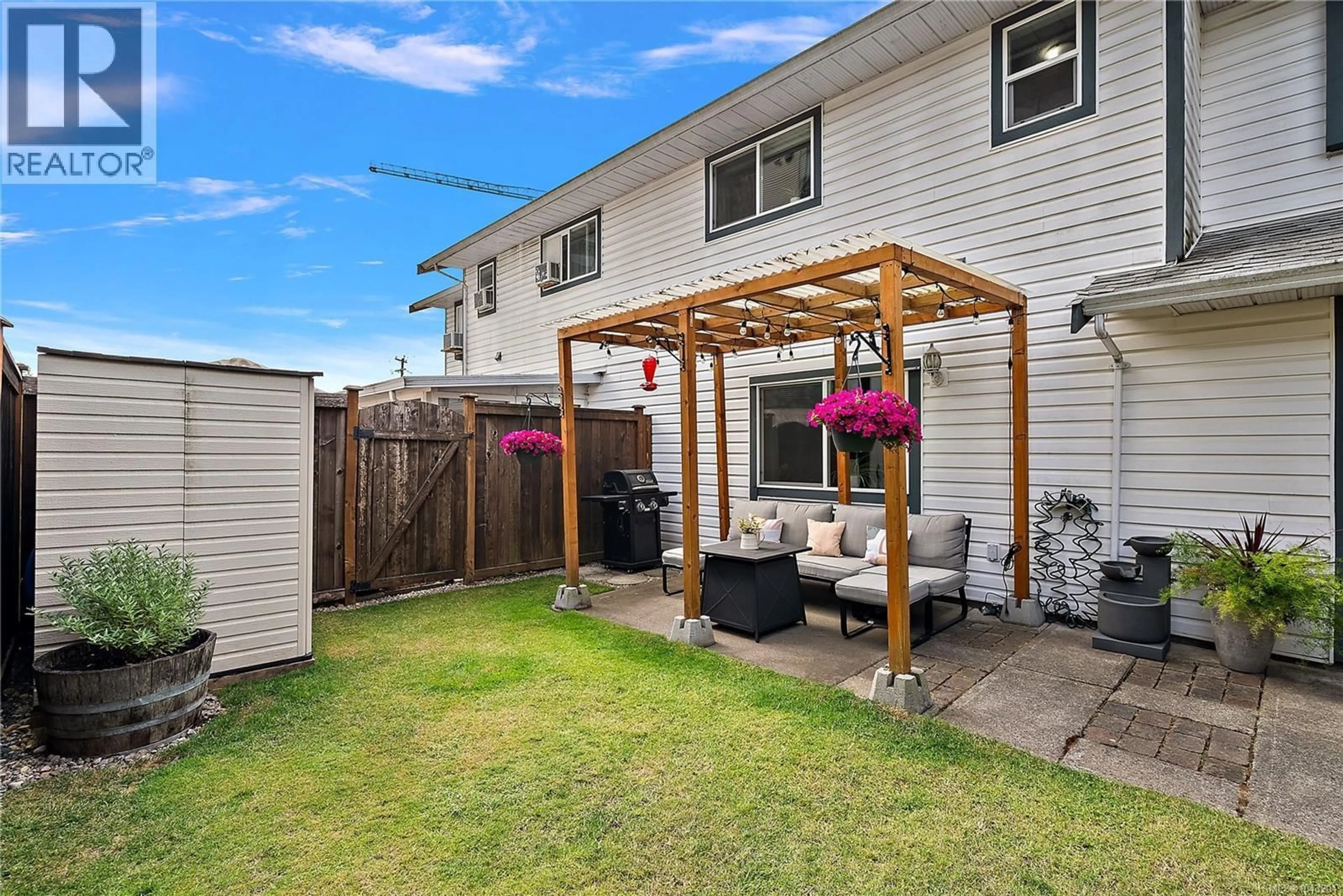 Patio, street for 8 - 2871 PEATT ROAD, Langford British Columbia V9B3V7