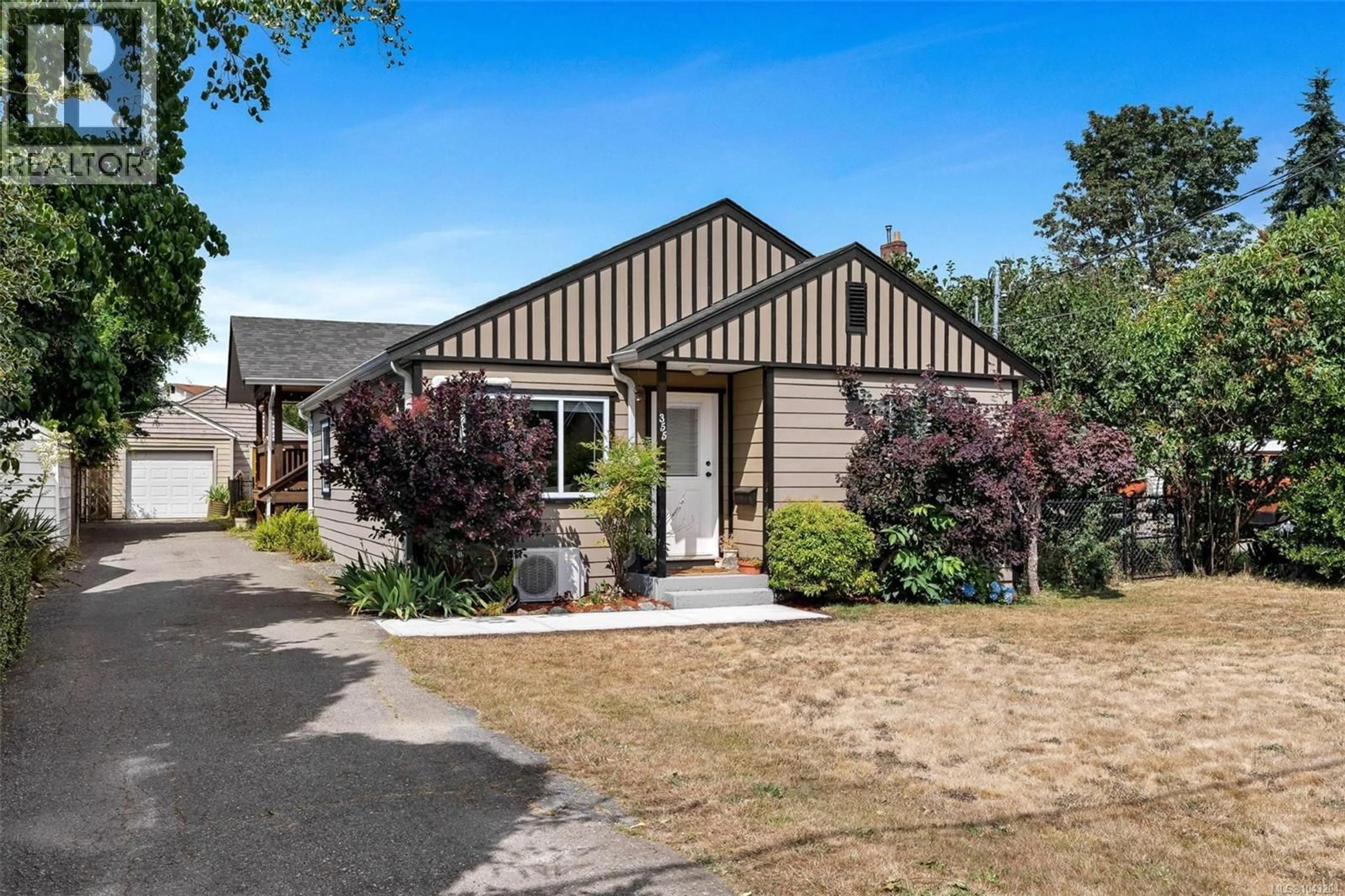 Home with vinyl exterior material, street for 355 BEECH AVENUE, Duncan British Columbia V9L3J7