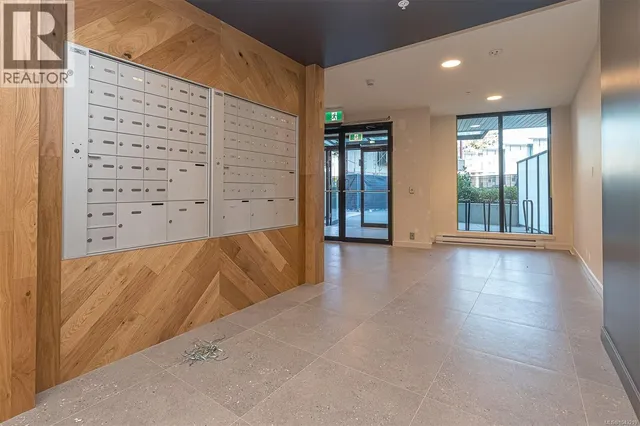 204 - 958 PHAROAH MEWS, Langford 2