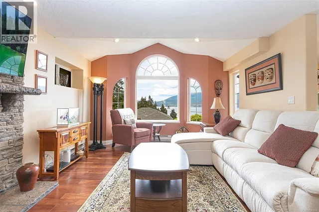 552 MARINE PLACE, Cobble Hill 4
