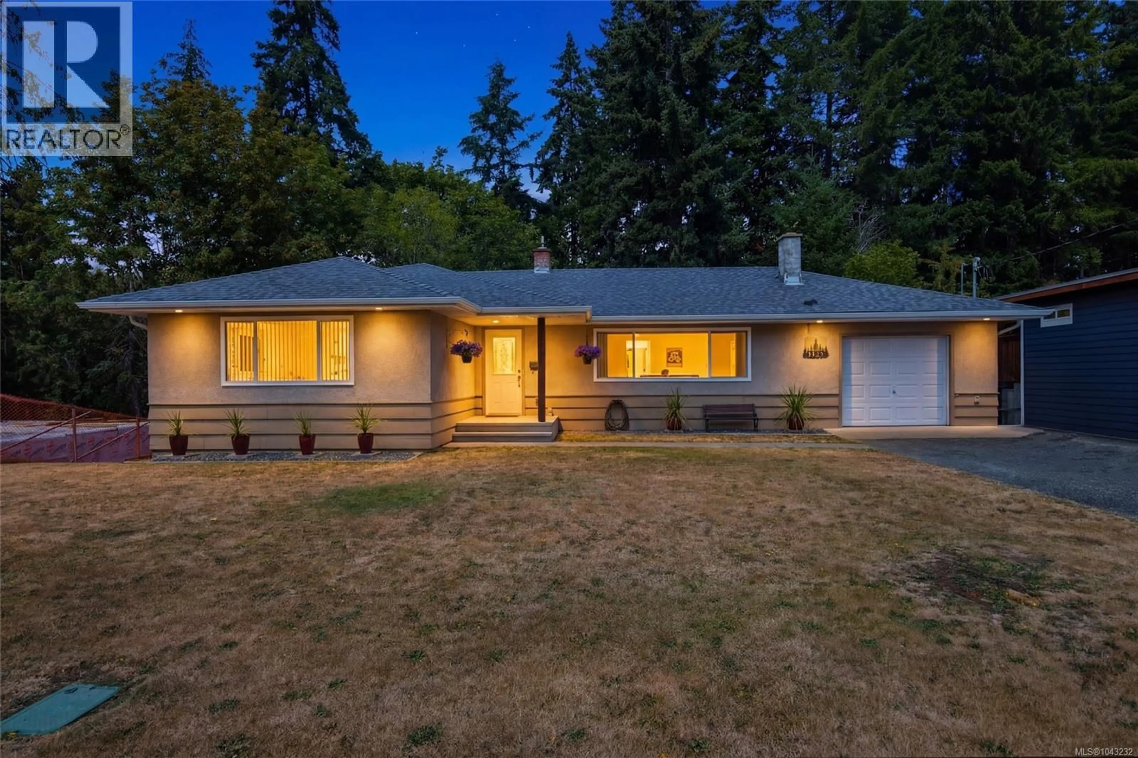 Home with vinyl exterior material, street for 4291 MICHIGAN ROAD, Port Alberni British Columbia V9Y5Z4