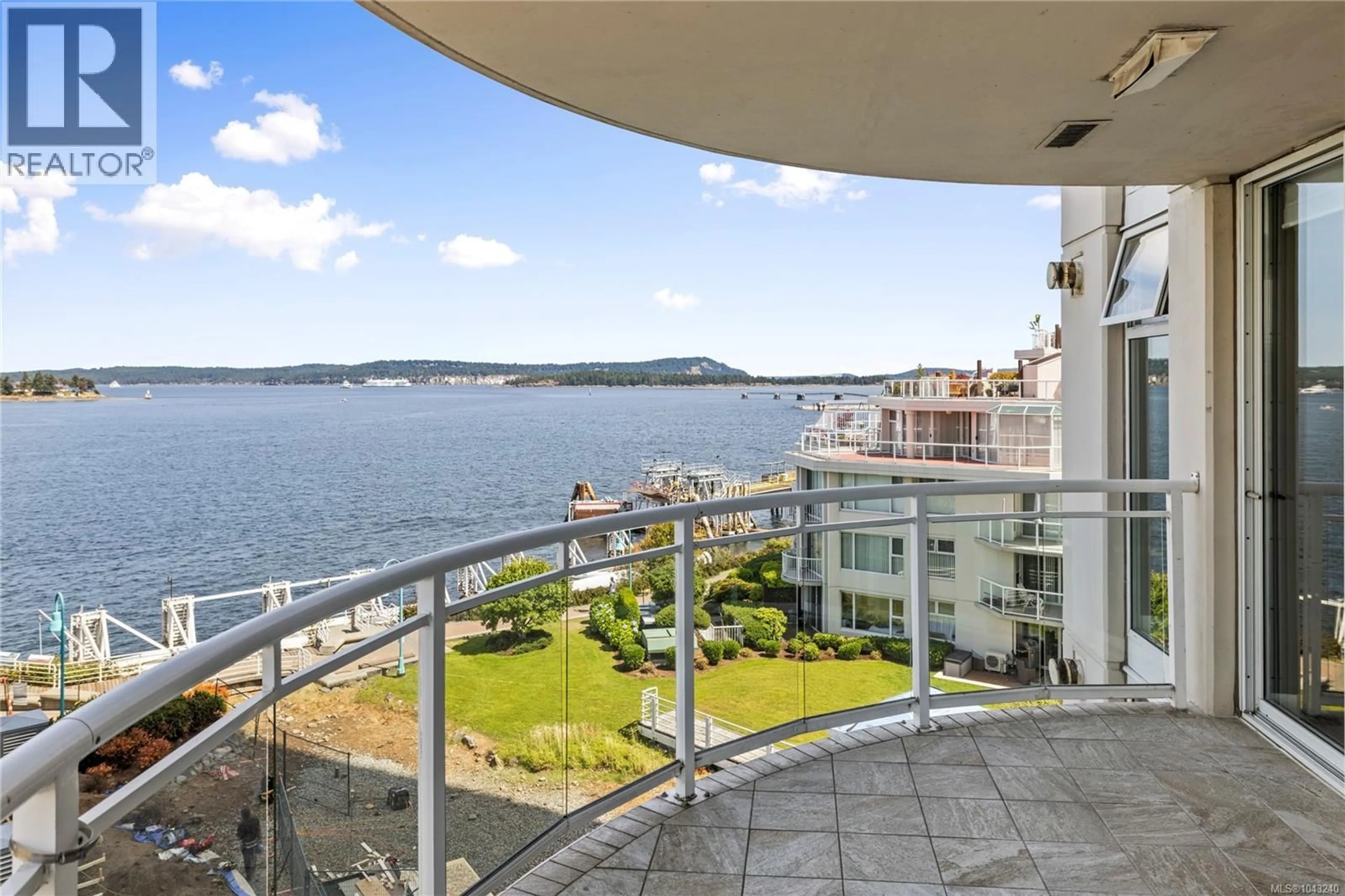 Balcony in the apartment, water/lake/river/ocean view for 505 - 154 PROMENADE DRIVE, Nanaimo British Columbia V9R6Y3