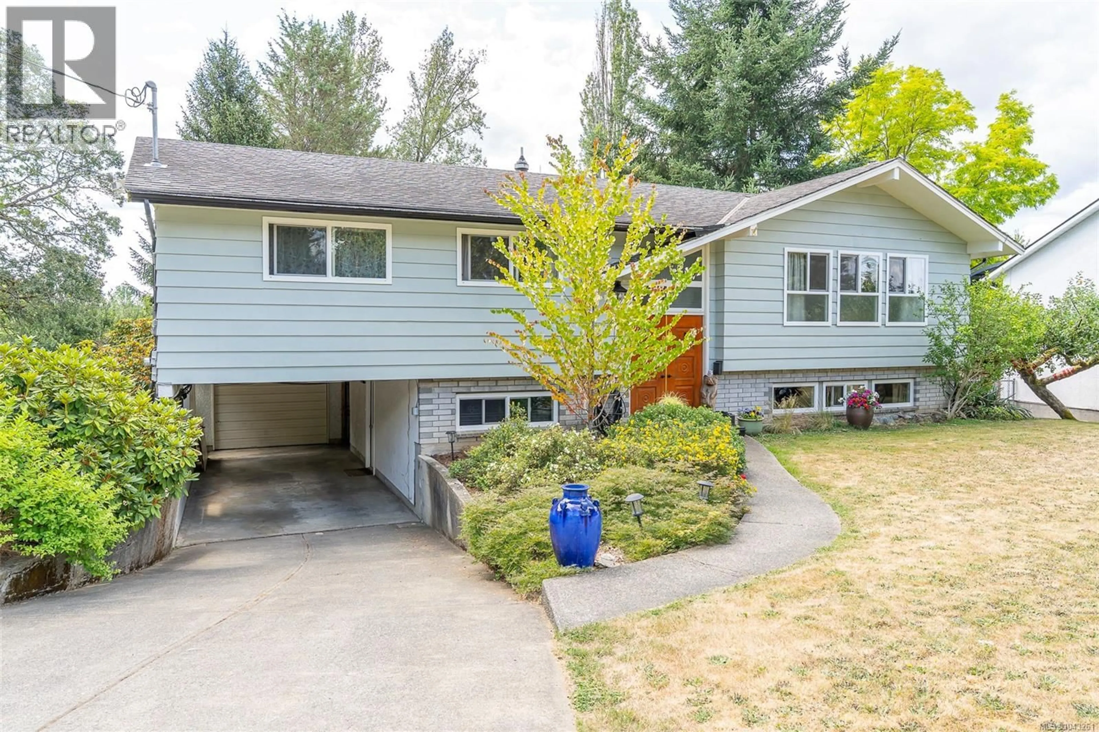 Home with vinyl exterior material, street for 2454 SEINE ROAD, Duncan British Columbia V9L4H9