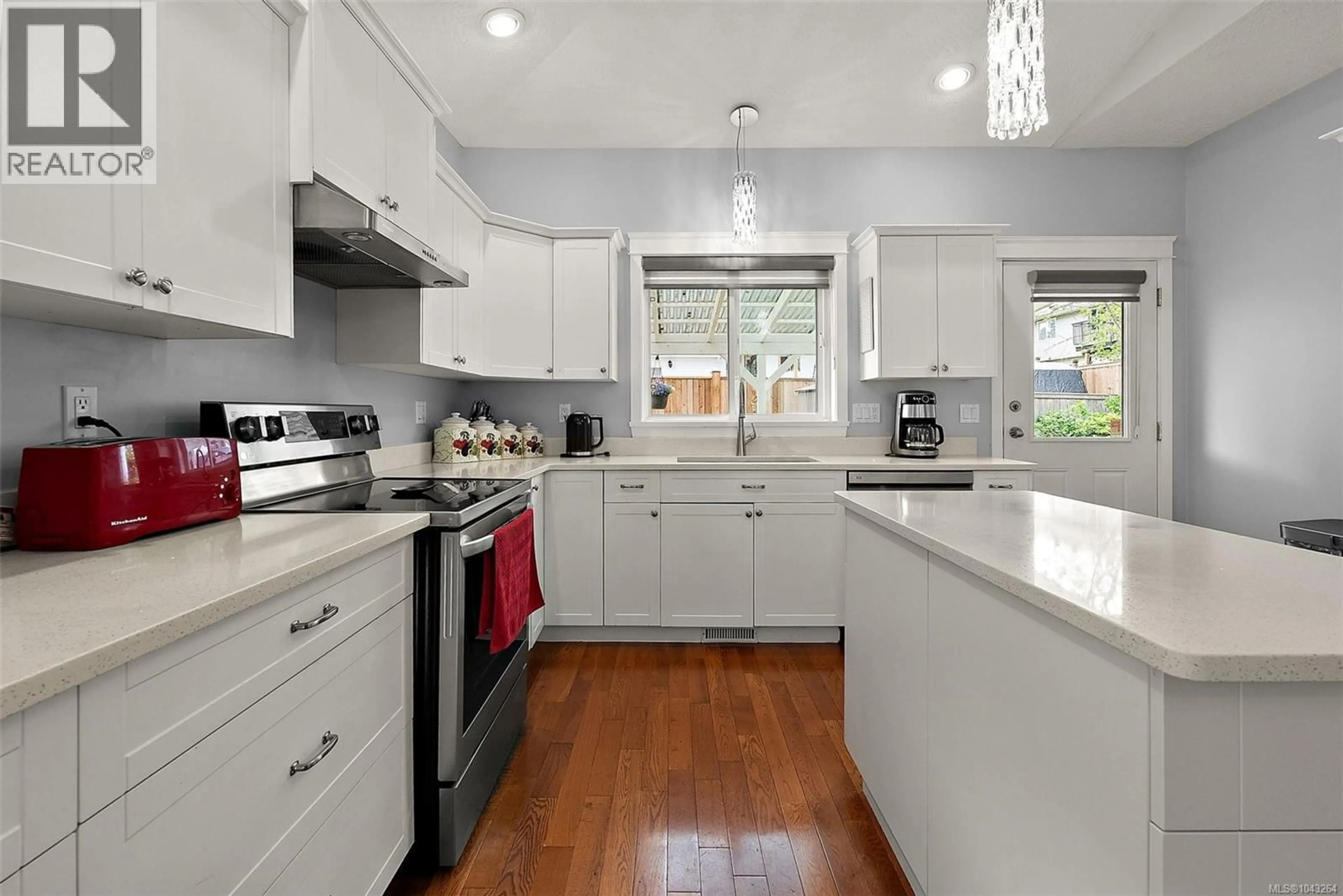 Open concept kitchen, ceramic/tile floor for 4 - 3085 SHERMAN ROAD, Duncan British Columbia V9L2C1