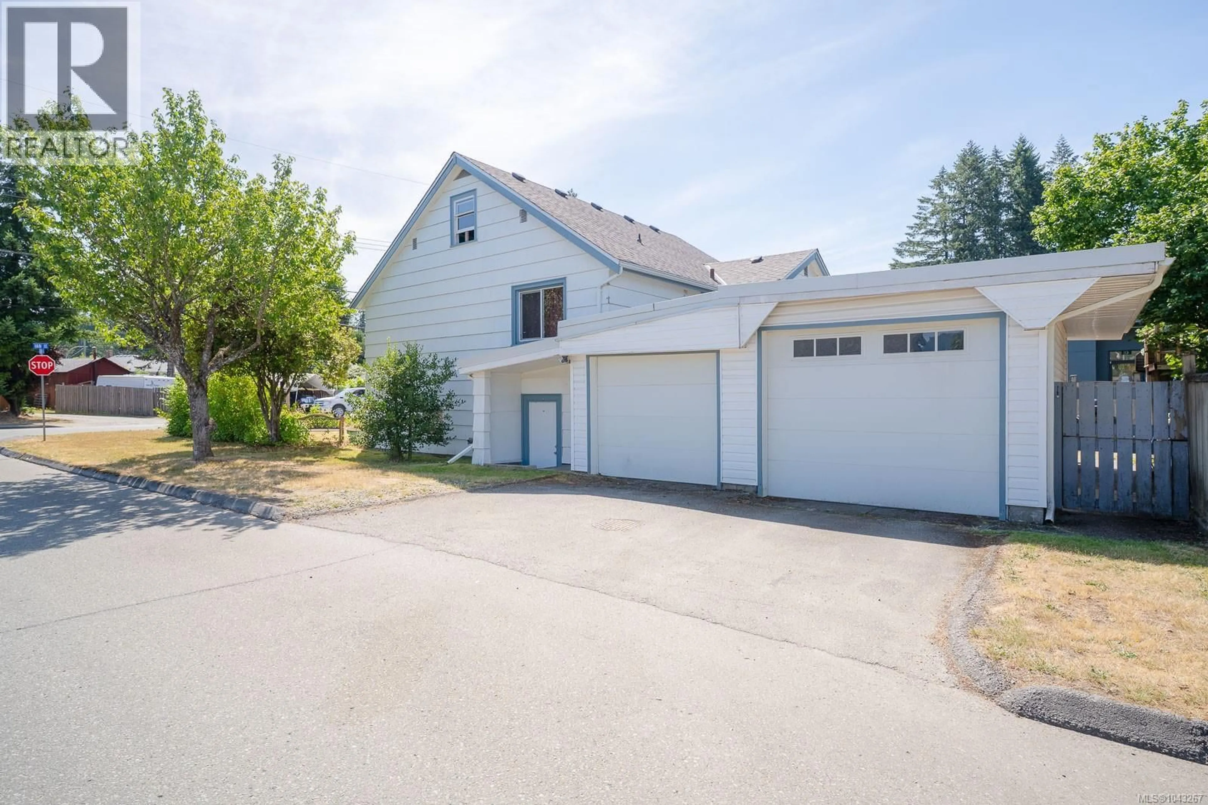 A pic from outside/outdoor area/front of a property/back of a property/a pic from drone, street for 4852 IAN AVENUE, Port Alberni British Columbia V9Y6V2