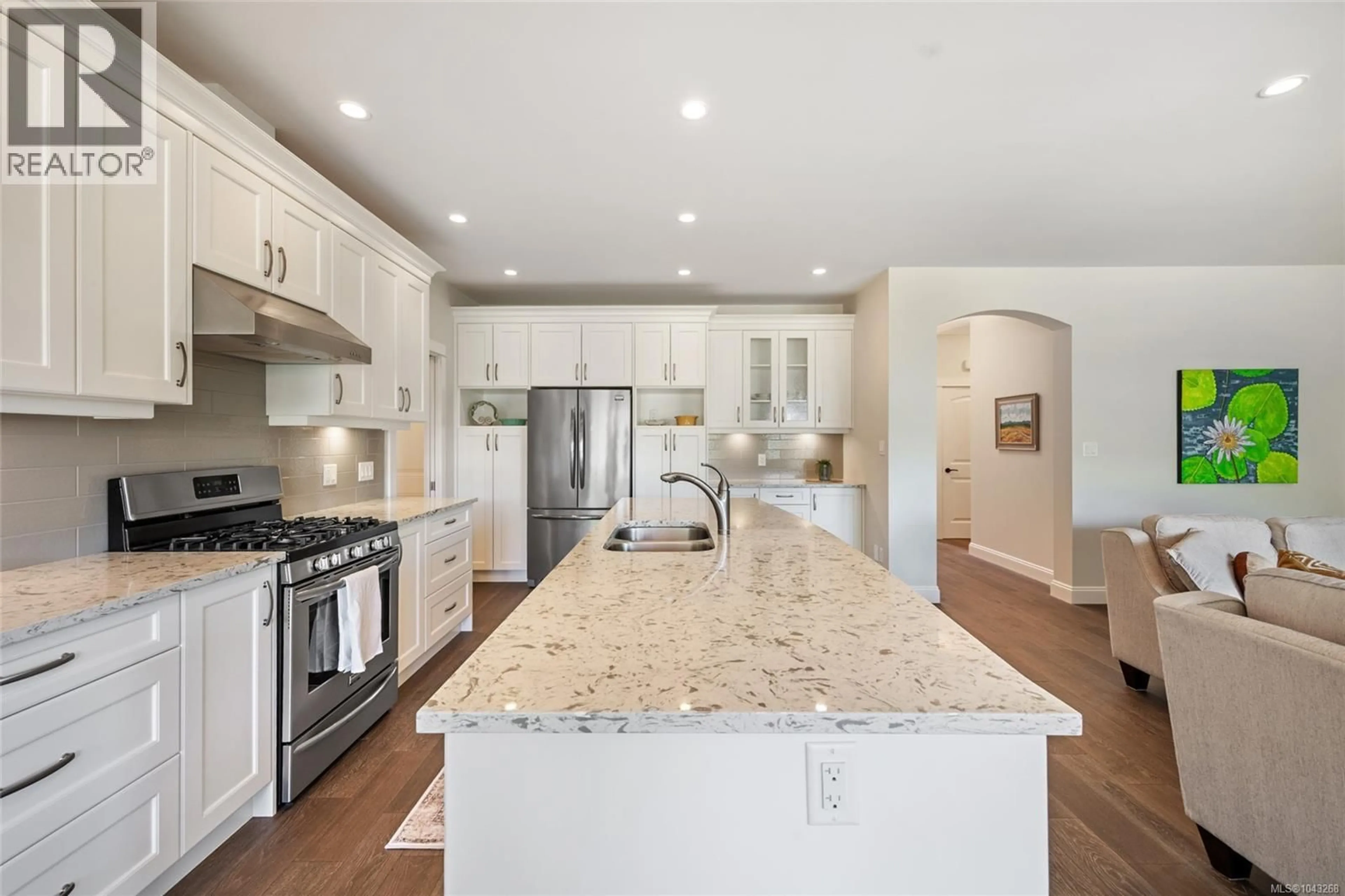 Open concept kitchen, ceramic/tile floor for 2266 IDIENS WAY, Courtenay British Columbia V9N3Z4