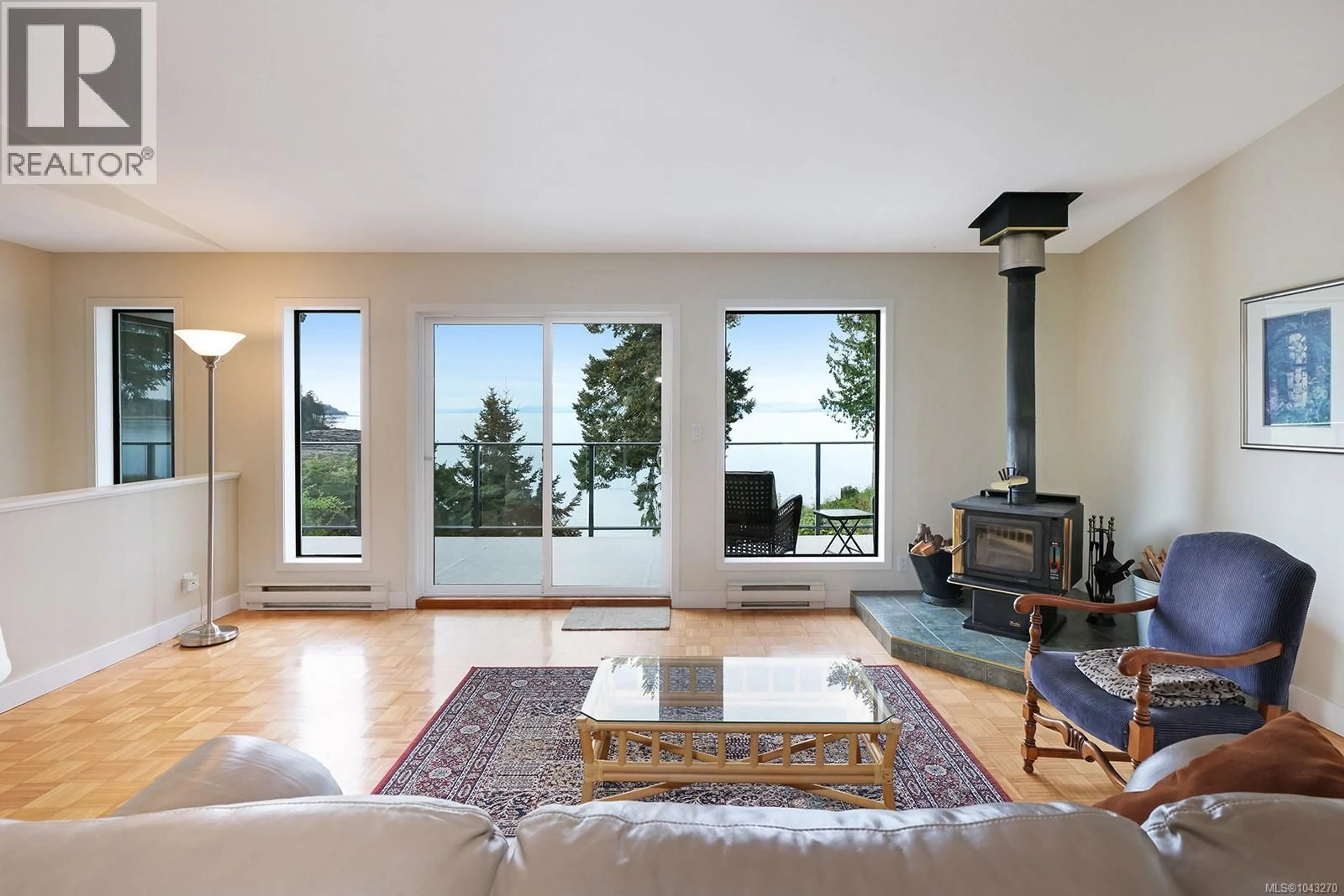 Living room with furniture, unknown for 3640 EAST ROAD, Denman Island British Columbia V0R1T0