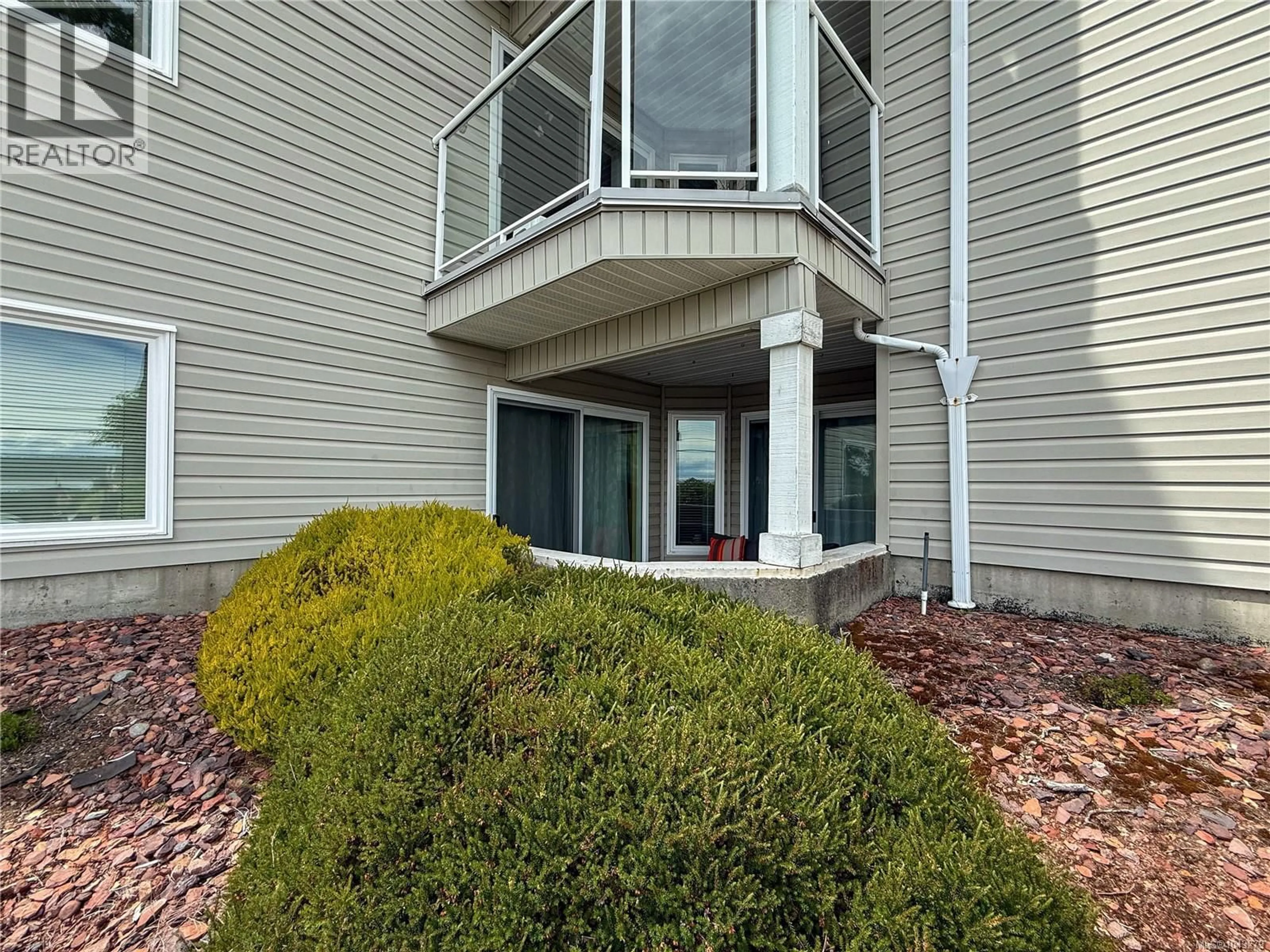 Indoor foyer for 104a - 650 ISLAND HIGHWAY SOUTH, Campbell River British Columbia V9W1A6