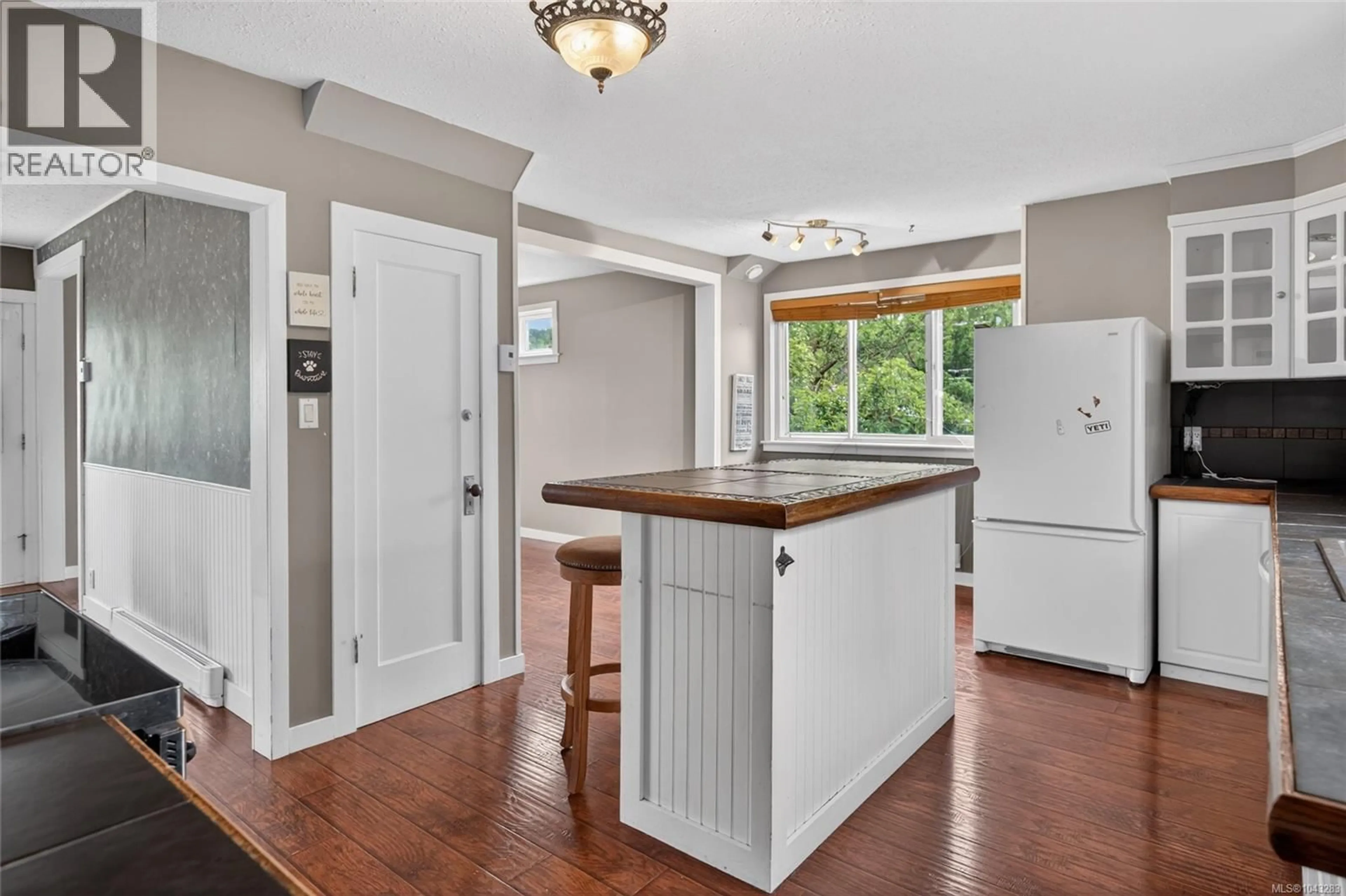 Open concept kitchen, unknown for 2798 10TH AVENUE, Port Alberni British Columbia V9Y2N9