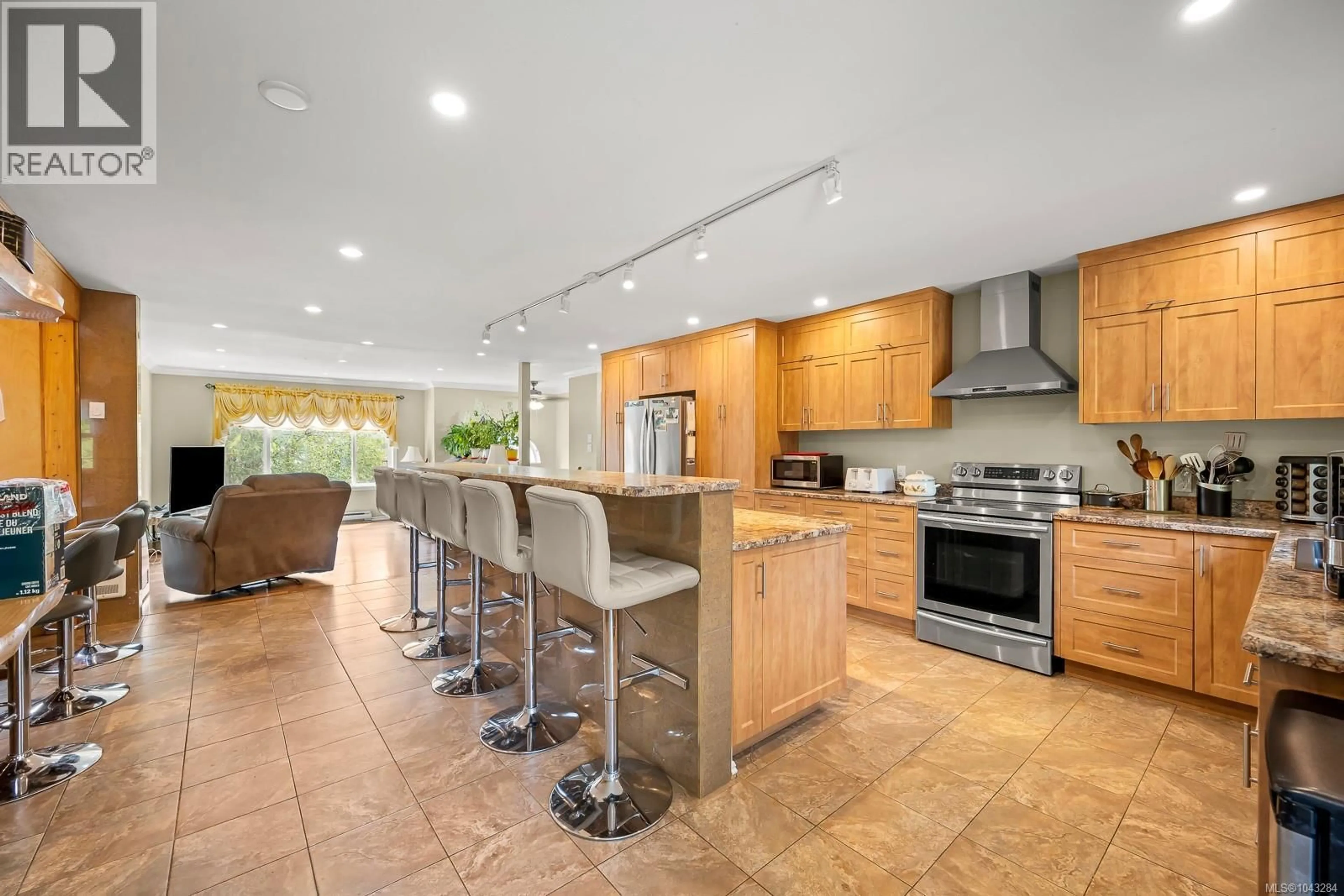 Open concept kitchen, ceramic/tile floor for 2110 MURRELET DRIVE, Comox British Columbia V9M3P5