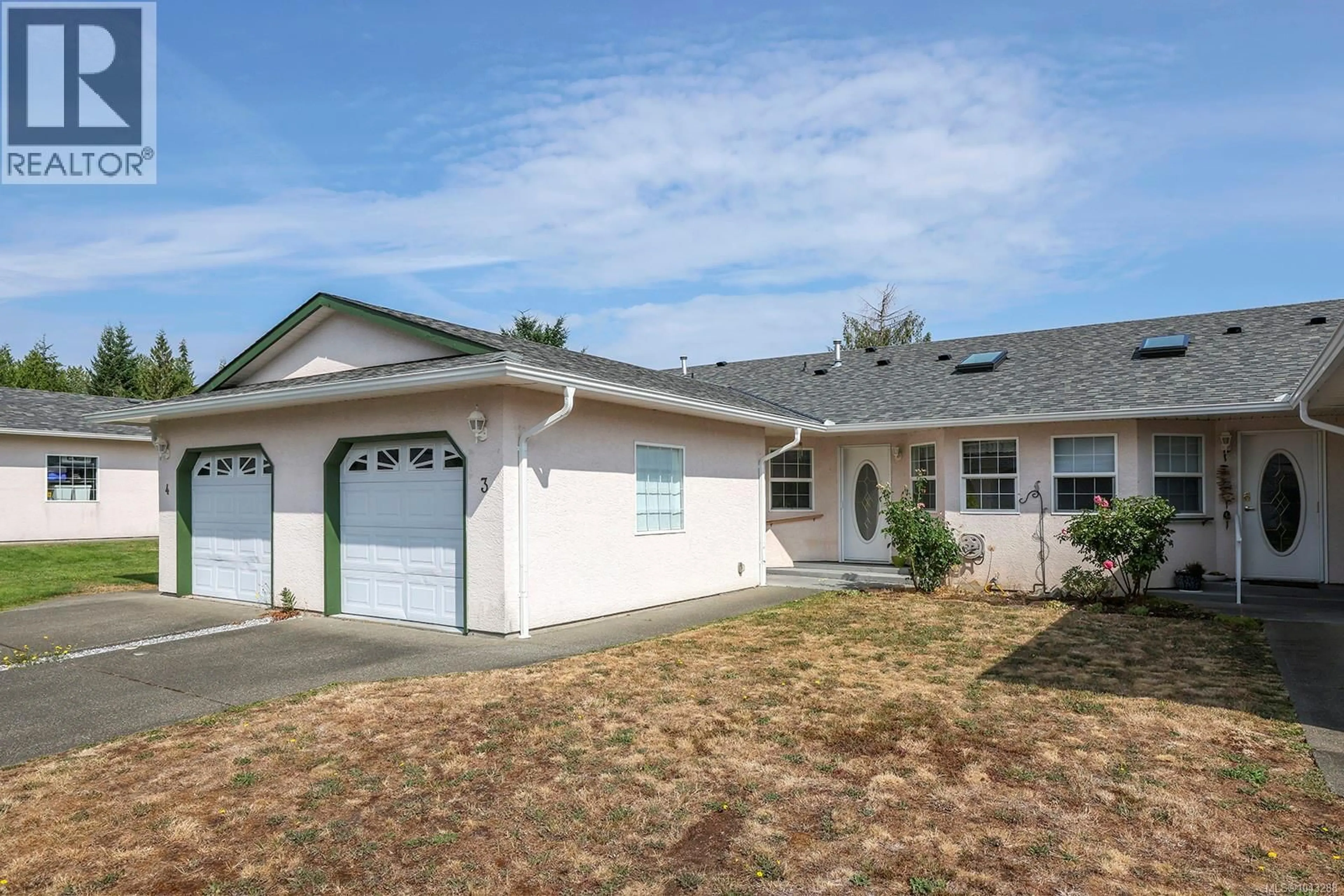 Home with vinyl exterior material, street for 3 - 3355 FIRST STREET, Cumberland British Columbia V0R1S0
