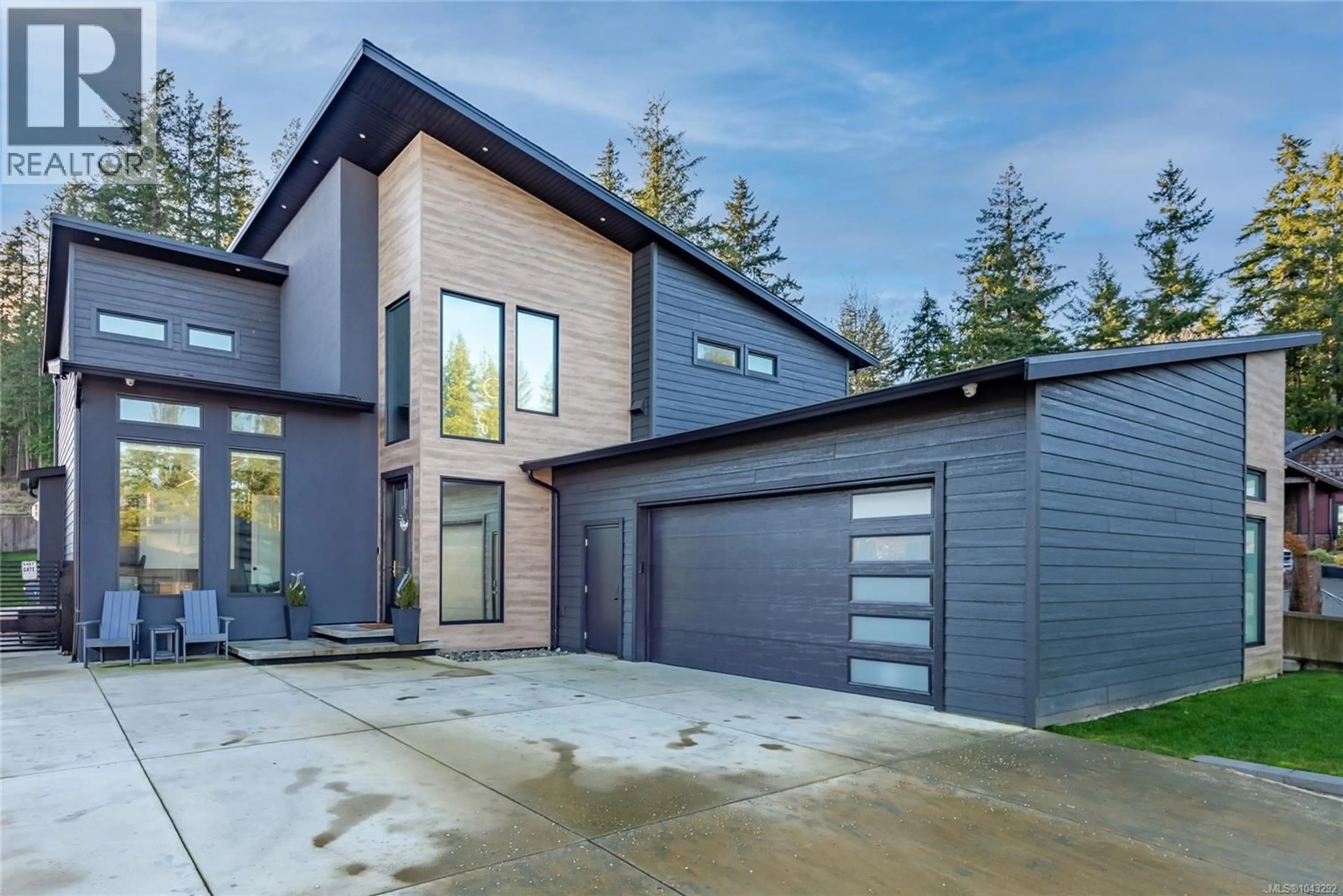 Home with brick exterior material, street for 545 NEBRASKA PLACE, Campbell River British Columbia V9H0E3