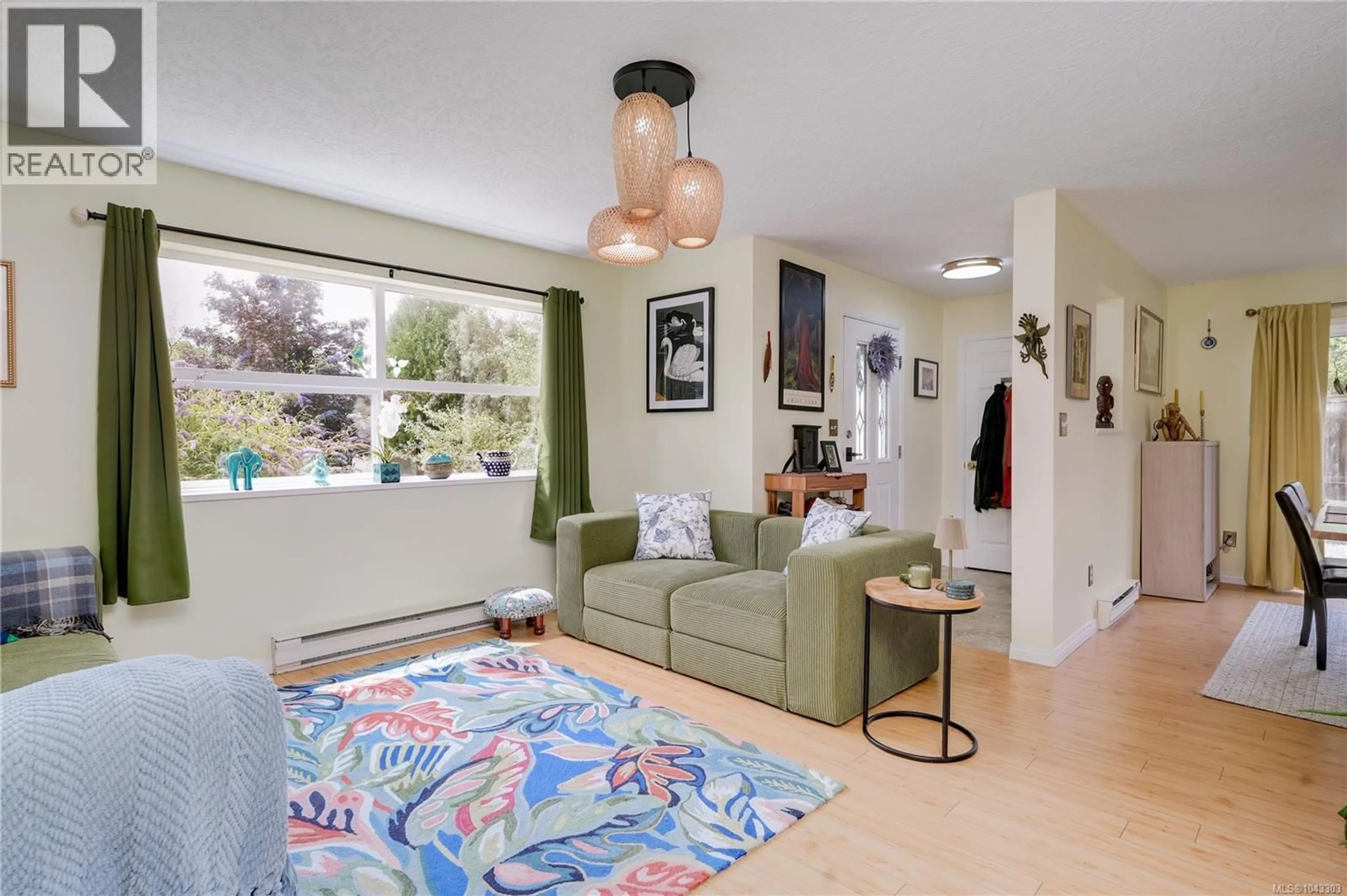 Living room with furniture, unknown for 2165 MAPLE AVENUE, Sooke British Columbia V9Z0M8