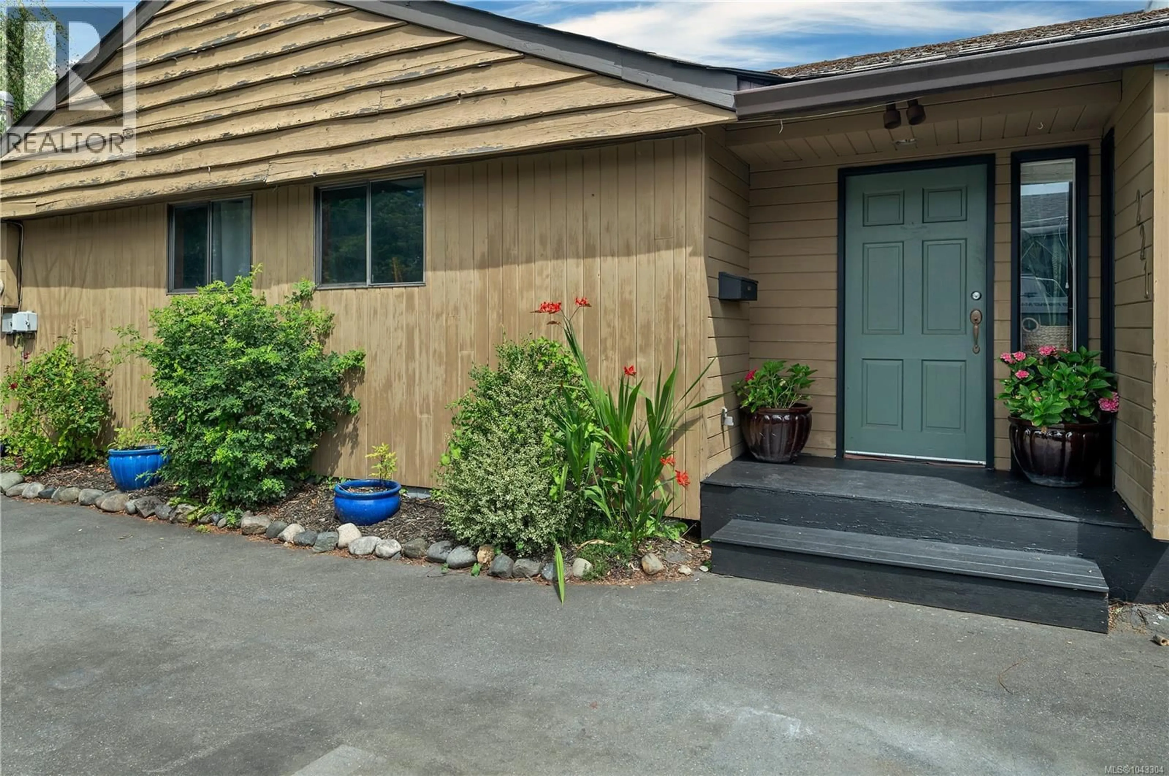 Unknown for 221 HILCHEY ROAD, Campbell River British Columbia V9W1P5
