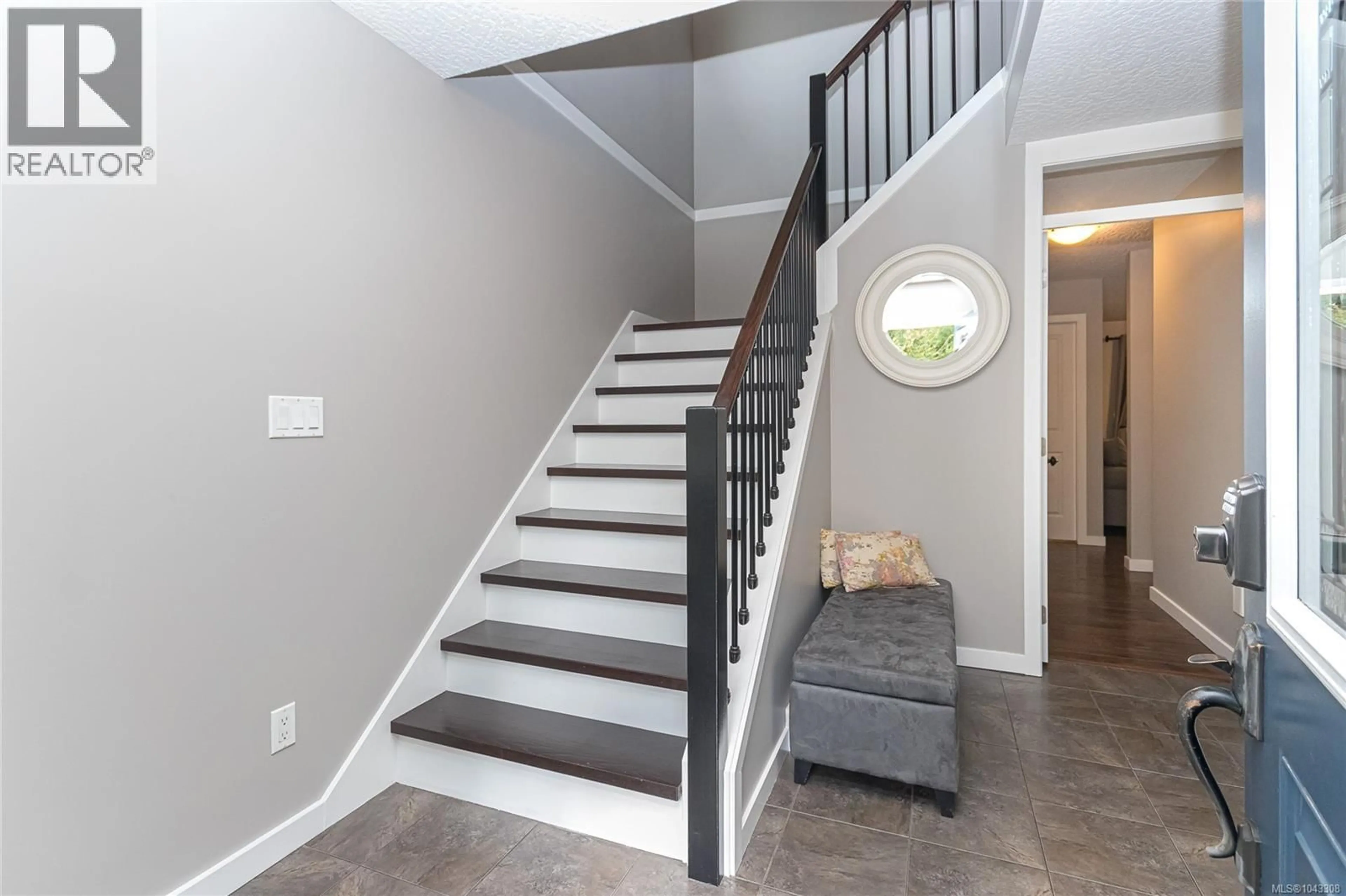 Stairs for 3374 HAZELWOOD ROAD, Langford British Columbia V9C0G9