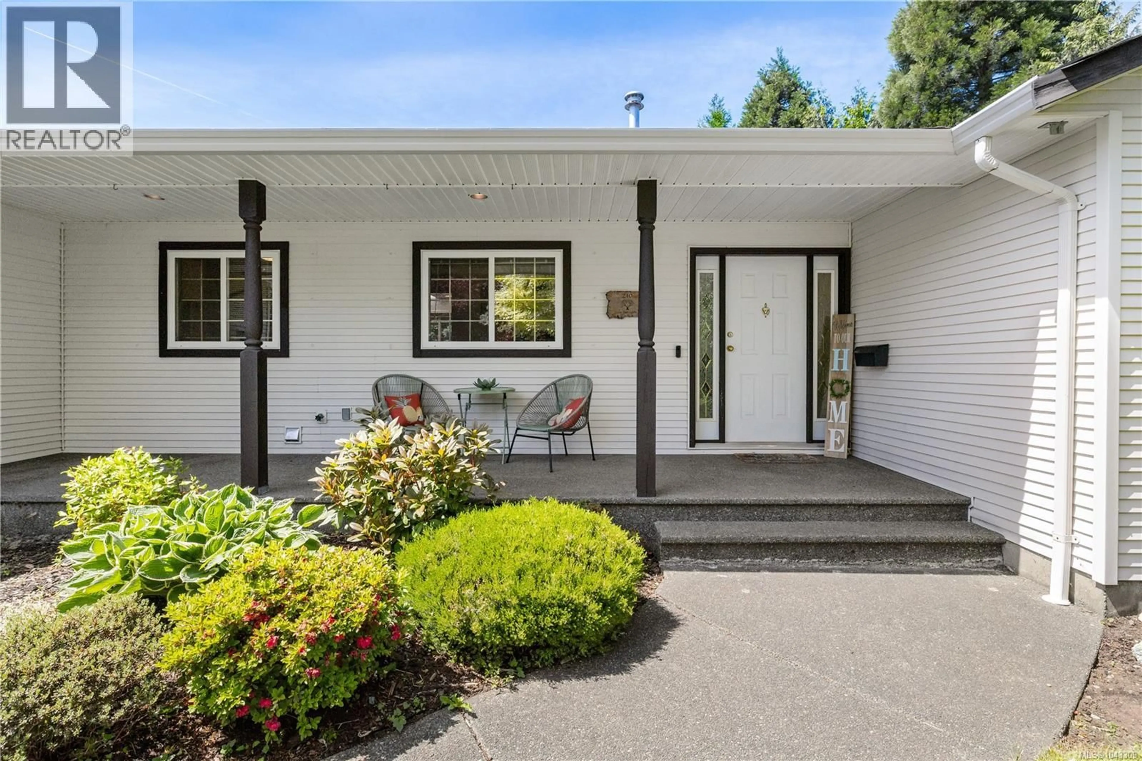 Home with vinyl exterior material, street for 240 CARMANAH DRIVE, Courtenay British Columbia V9N8N4