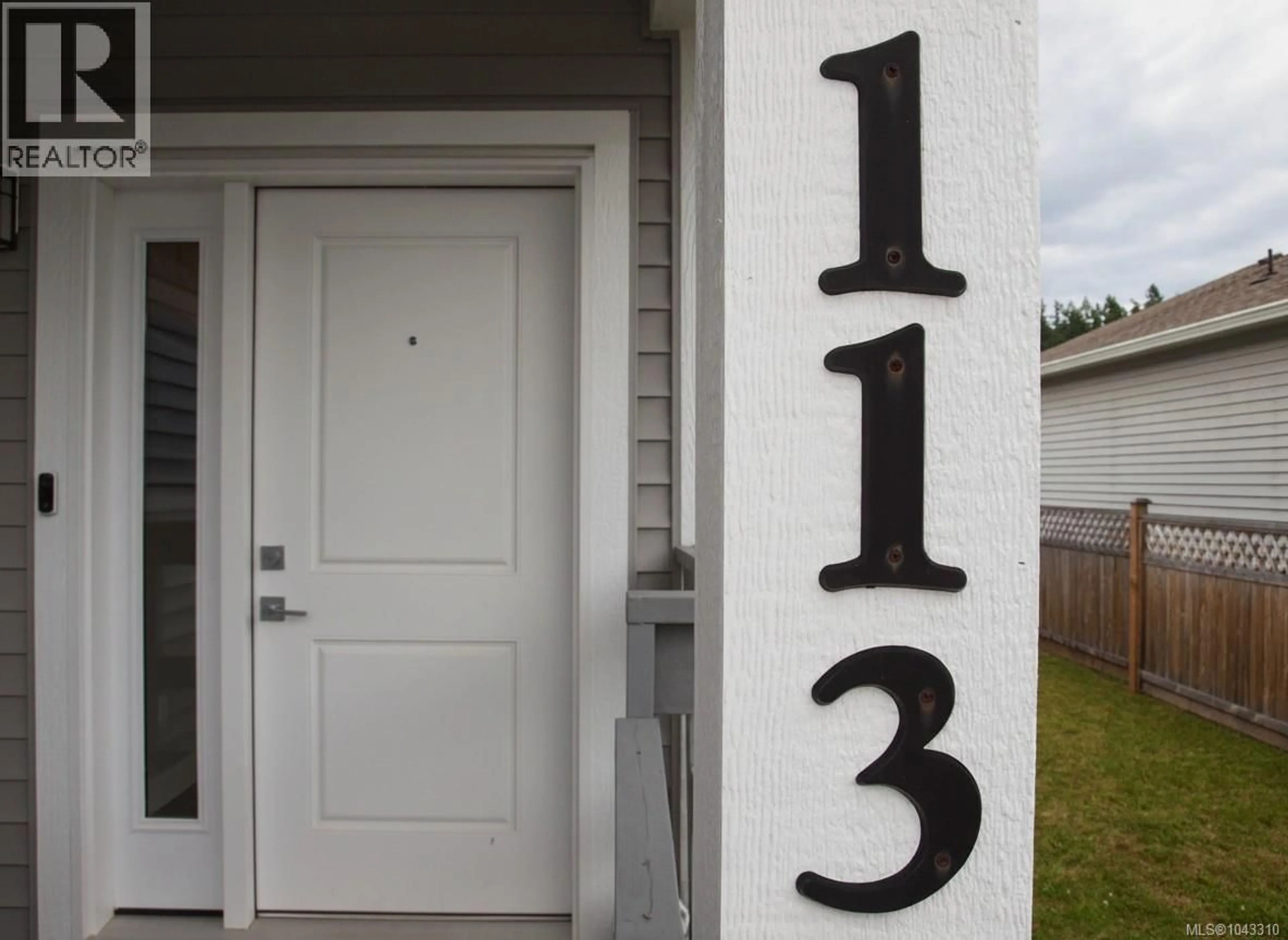 Indoor entryway for 113 - 5700 PIERCE ROAD, Port Alberni British Columbia V9Y0A3