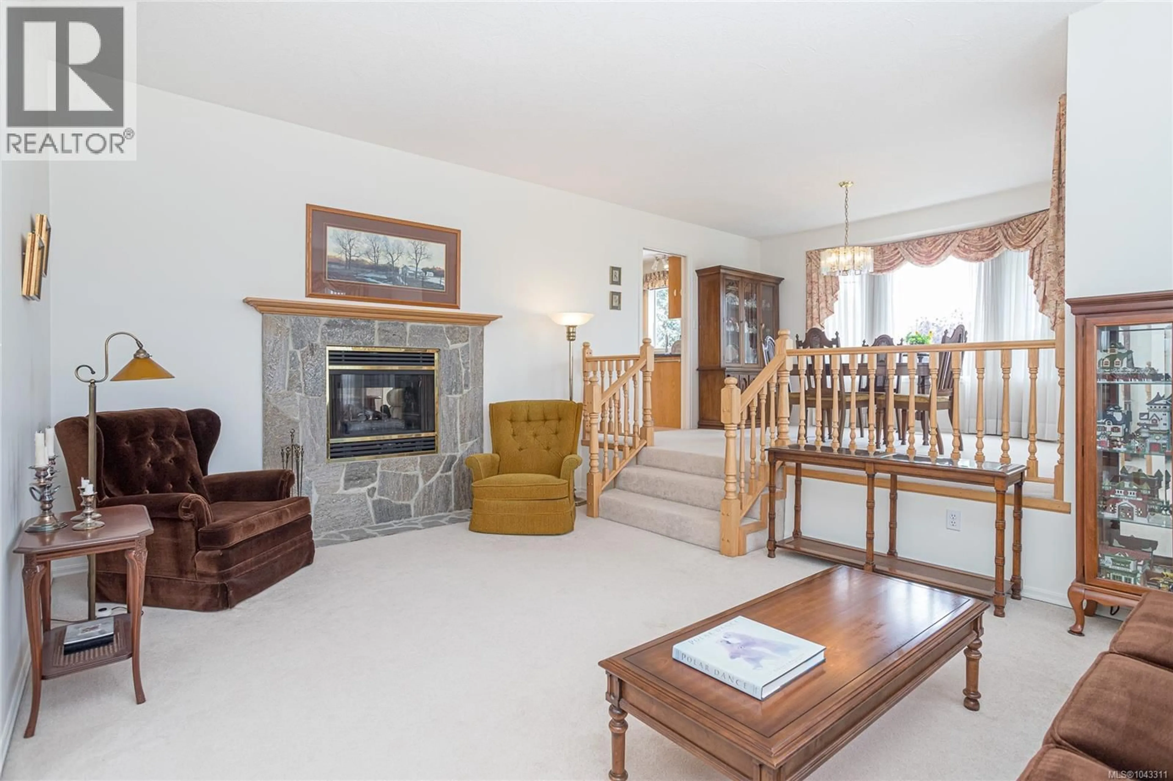Living room with furniture, unknown for 6113 DENALI DELL, Duncan British Columbia V9L5N4