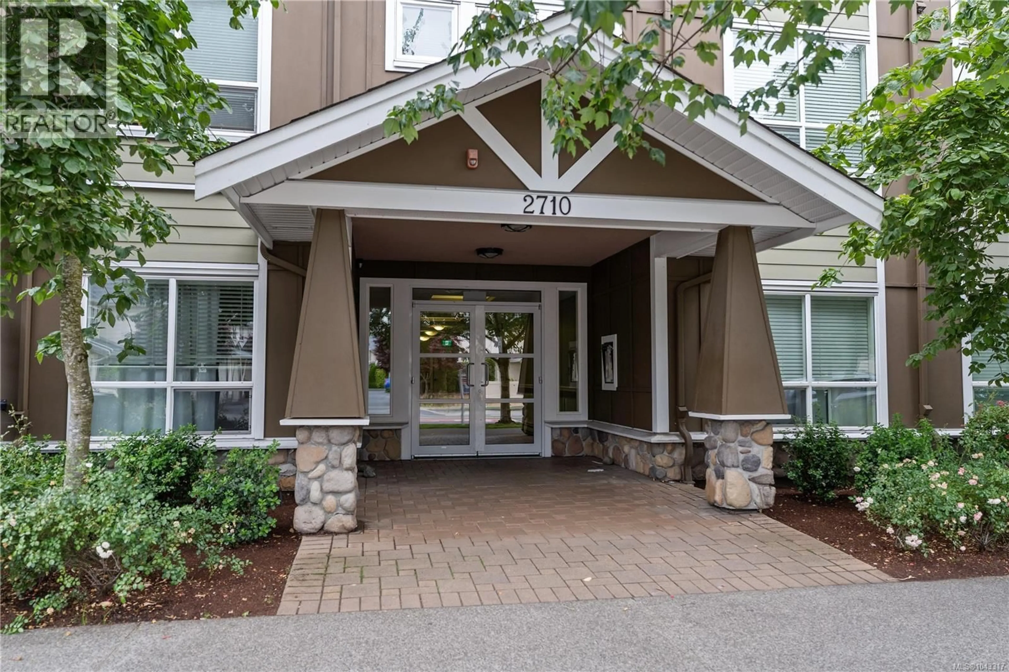 Indoor foyer for 116 - 2710 JACKLIN ROAD, Langford British Columbia V9B2X4