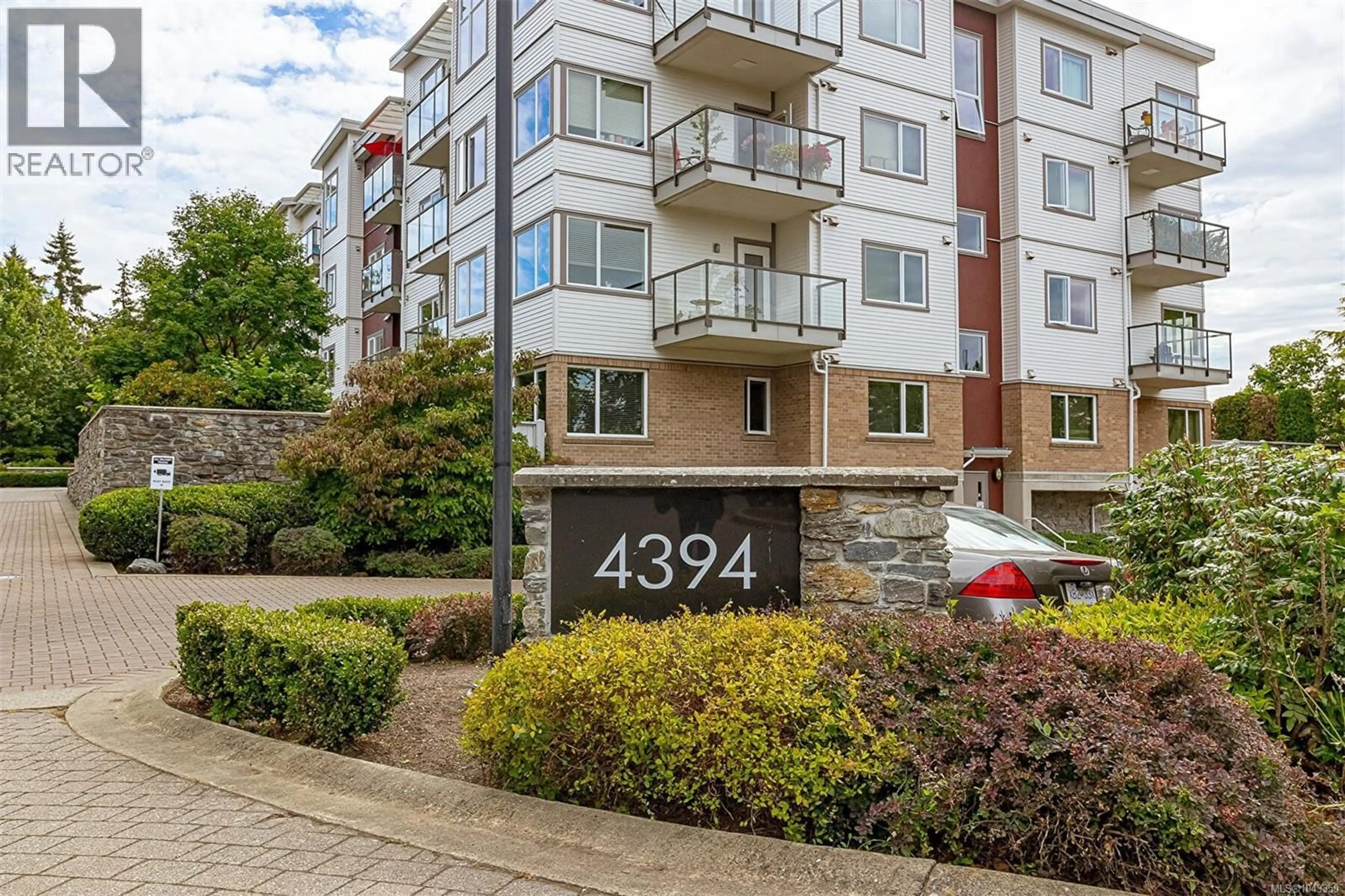 Unknown for 212 - 4394 WEST SAANICH ROAD, Saanich British Columbia V8Z3E9