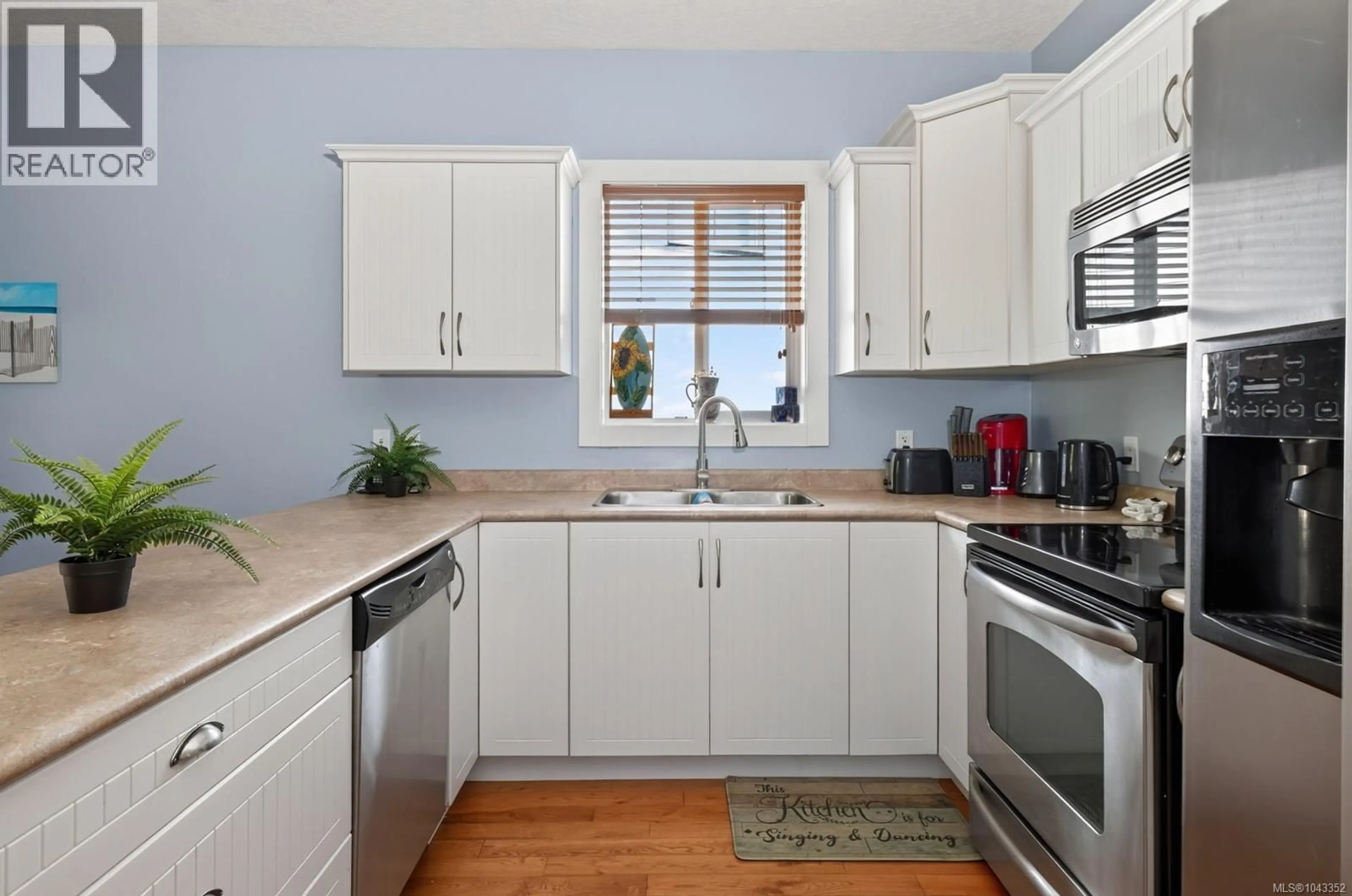 Standard kitchen, unknown for 6326 ARDEA PLACE, Duncan British Columbia V9L0B7