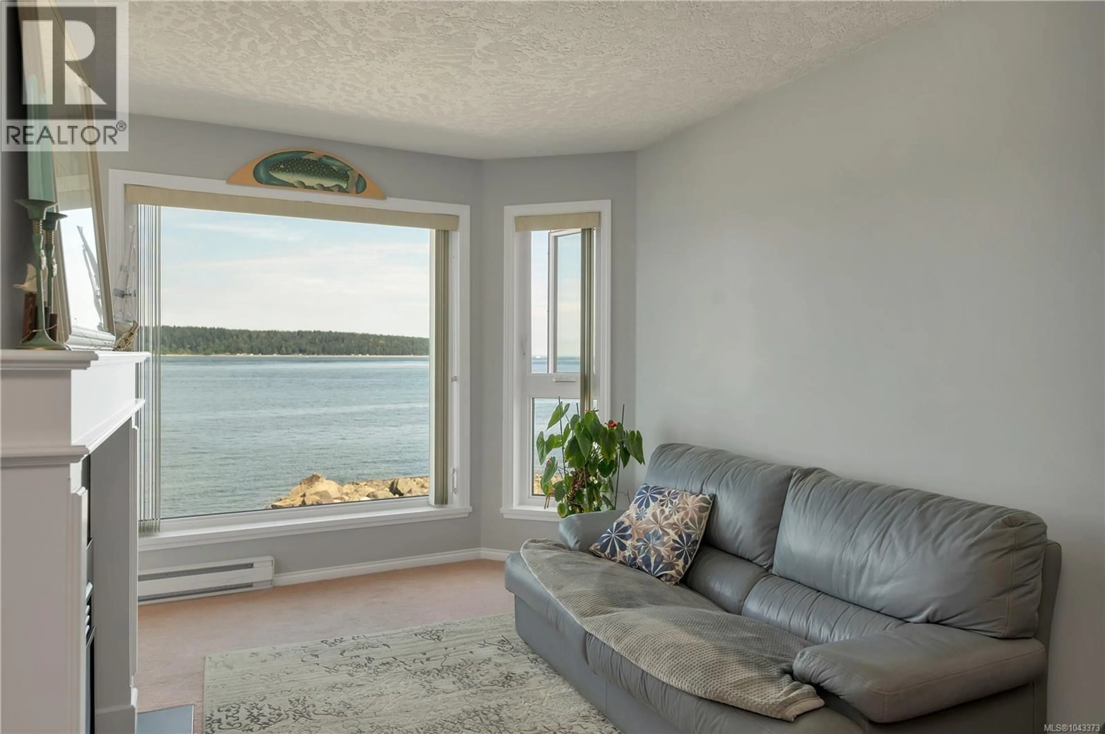 Living room with furniture, unknown for 209 - 87 ISLAND HIGHWAY SOUTH, Campbell River British Columbia V9W1A2