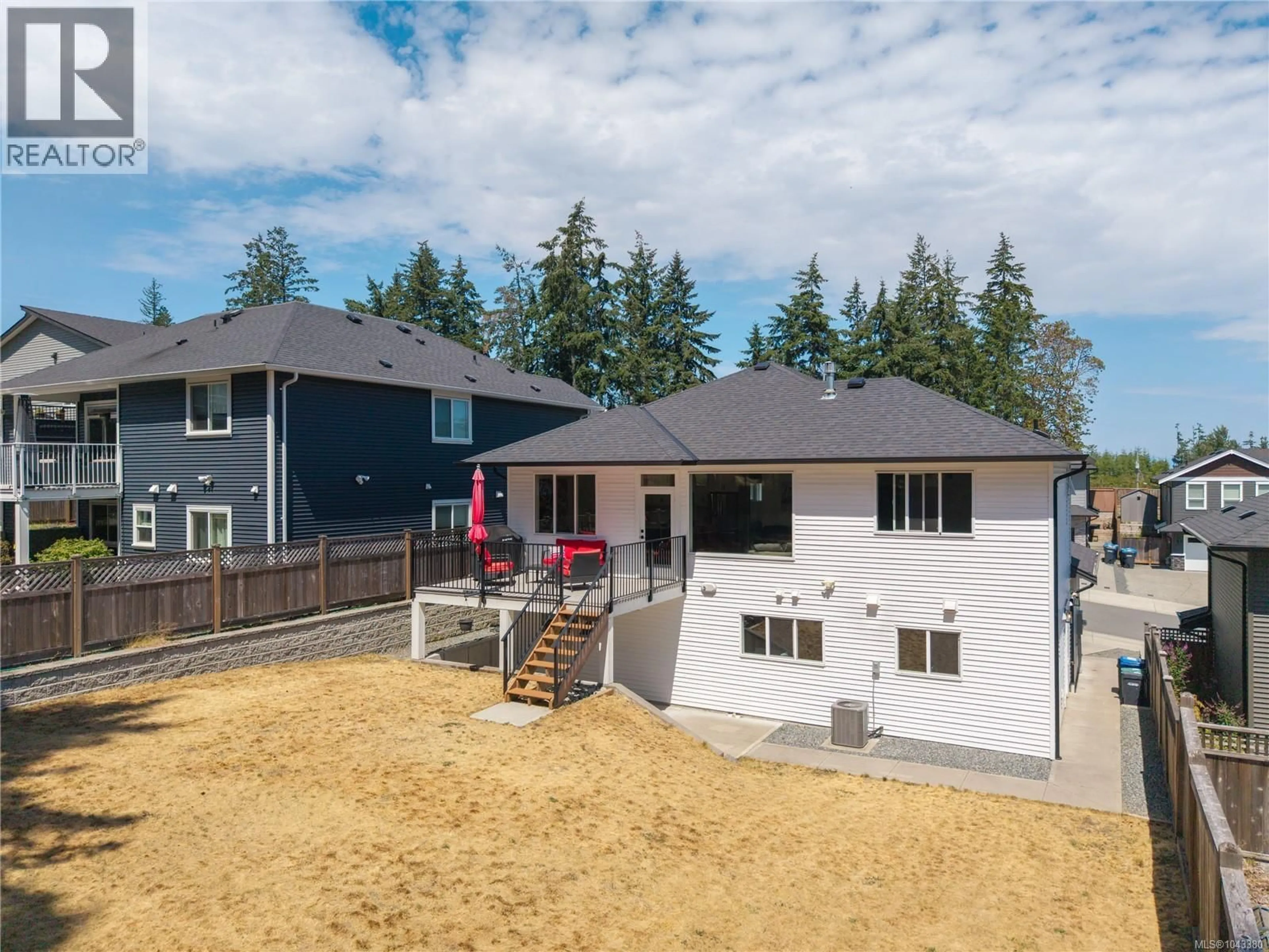 A pic from outside/outdoor area/front of a property/back of a property/a pic from drone, unknown for 107 EVELYN PLACE, Nanaimo British Columbia V9X1A1