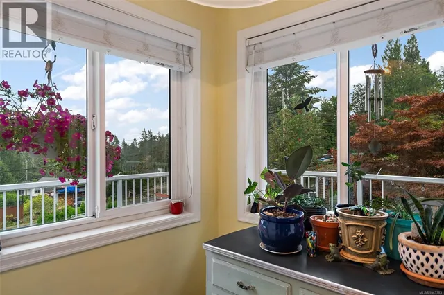 2197 HENLYN DRIVE, Sooke 3