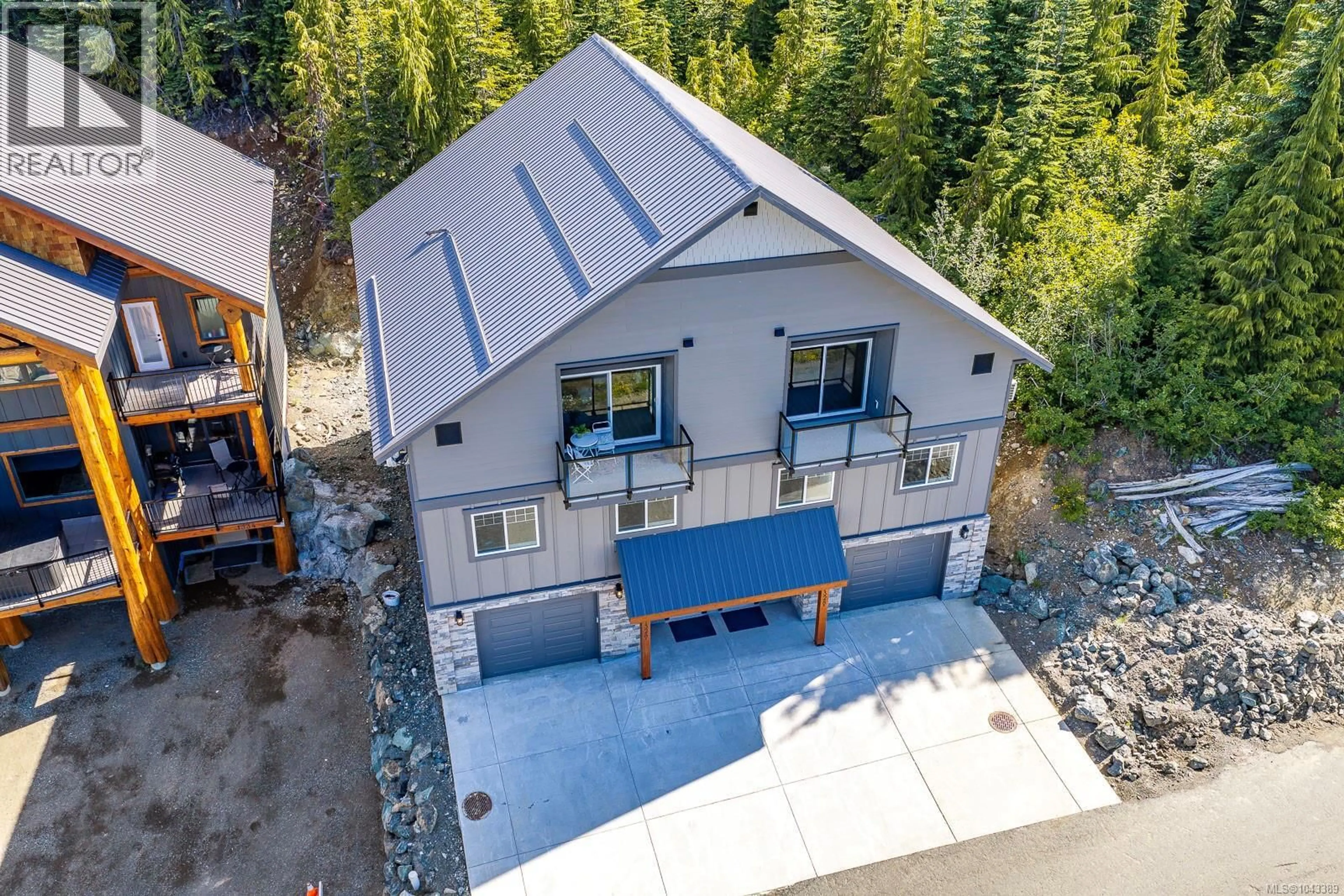 A pic from outside/outdoor area/front of a property/back of a property/a pic from drone, unknown for B - 1328 NORDIC DRIVE, Courtenay British Columbia V9J1L0
