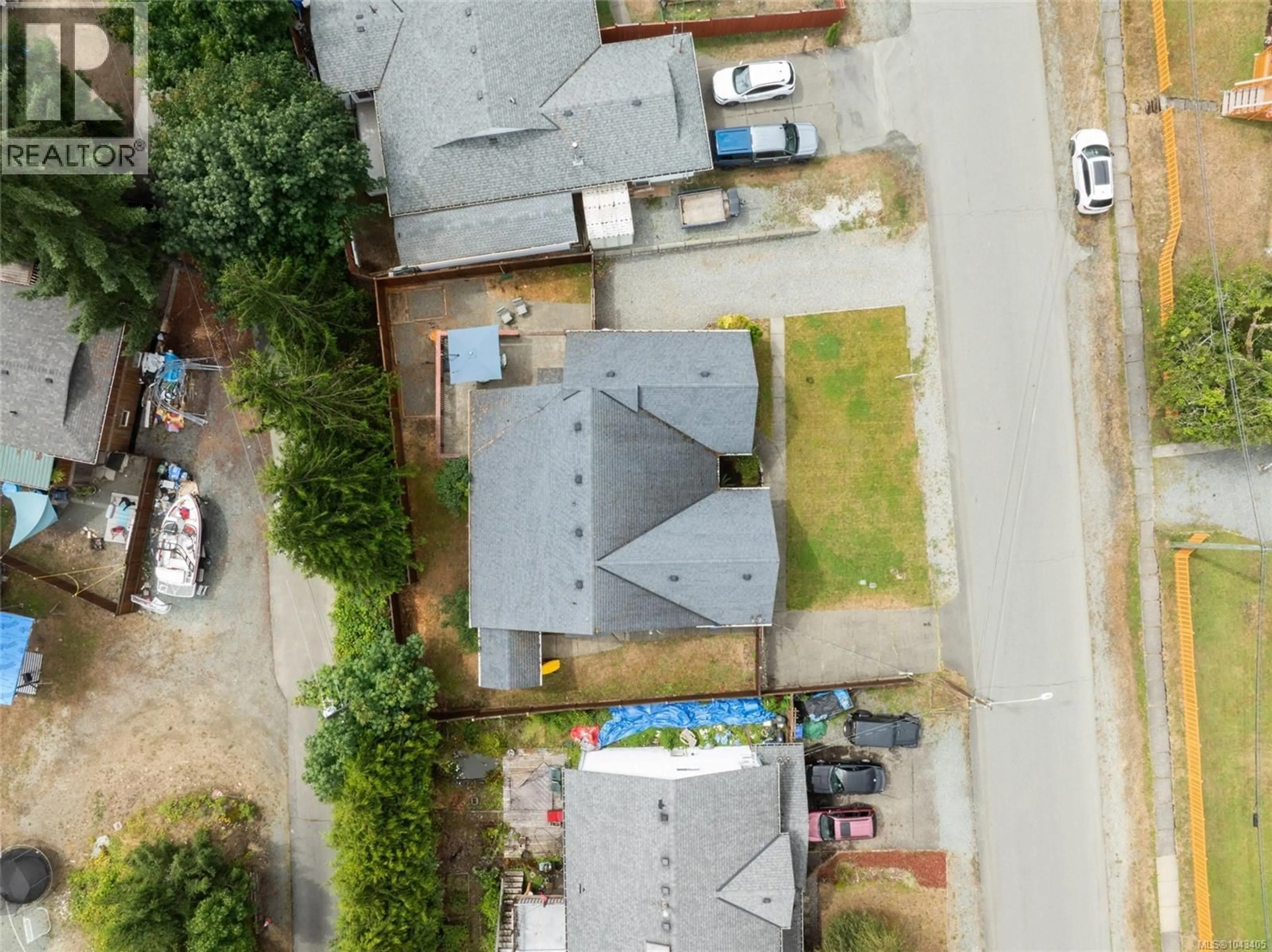 A pic from outside/outdoor area/front of a property/back of a property/a pic from drone, street for 108 RIVER ROAD, Lake Cowichan British Columbia V0R2G0