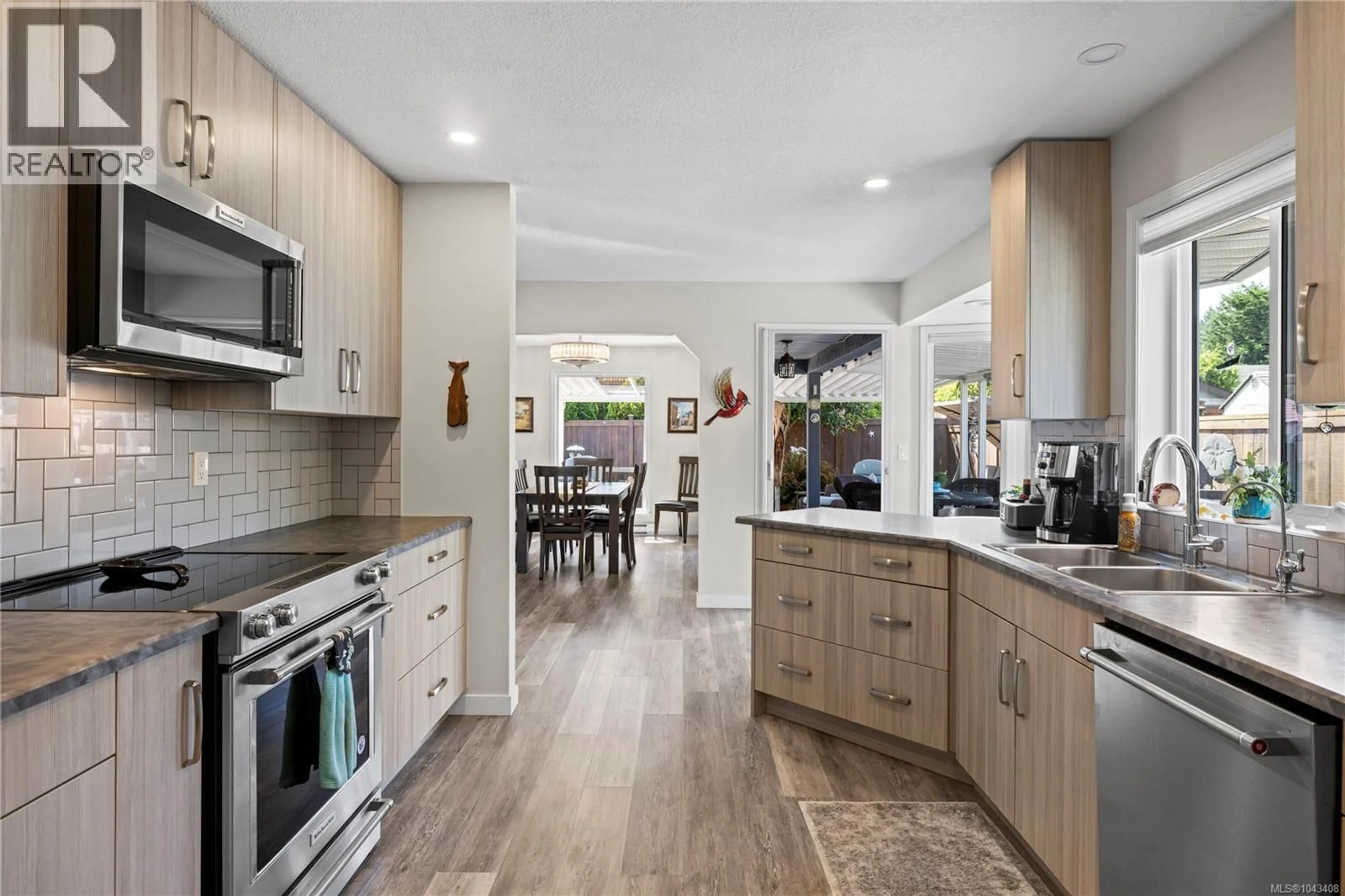 Open concept kitchen, ceramic/tile floor for 1332 CHESTERTON PLACE, French Creek British Columbia V9P1W9