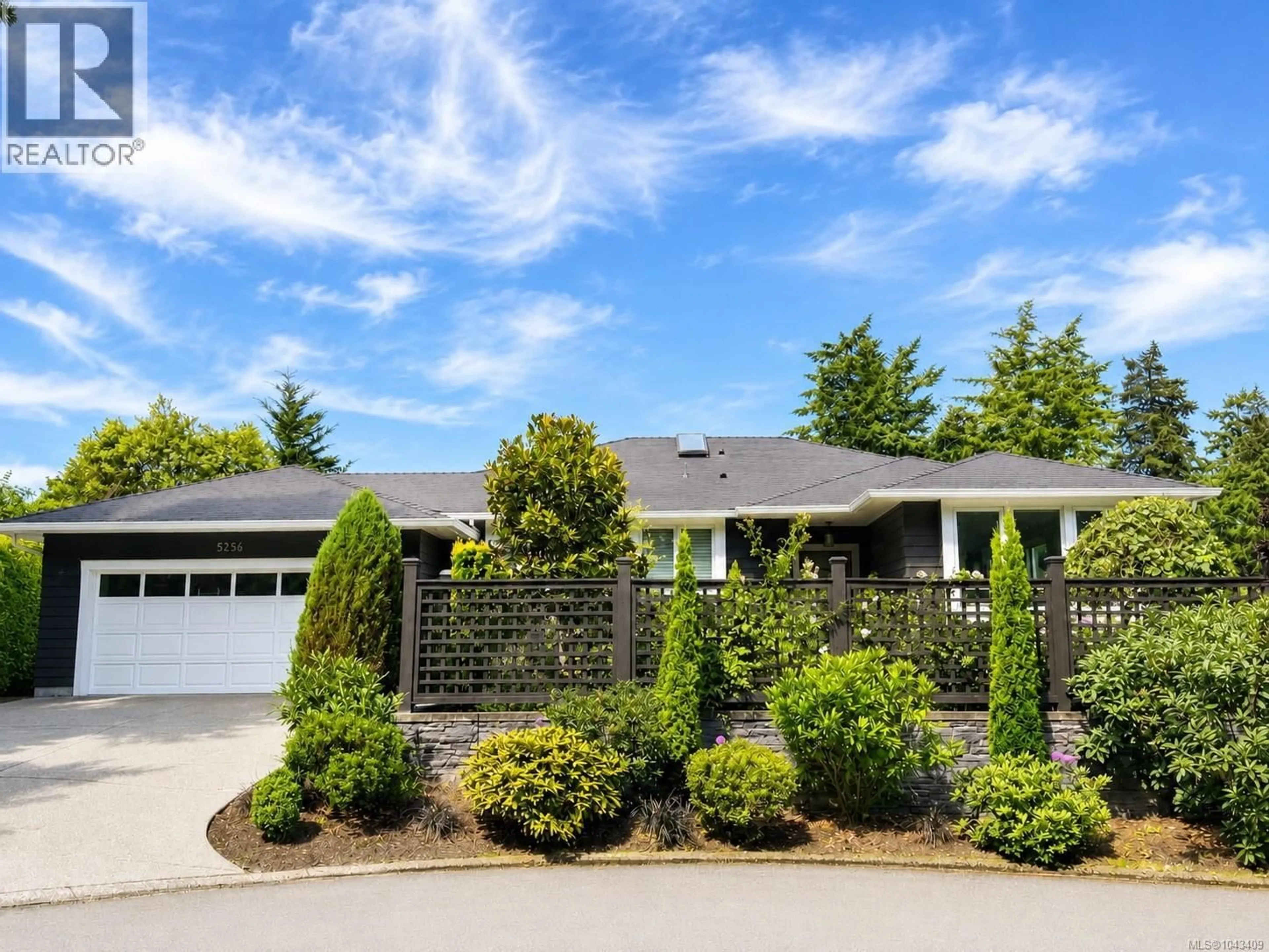 Home with vinyl exterior material, street for 5256 DEL MONTE AVENUE, Saanich British Columbia V8Y1X2
