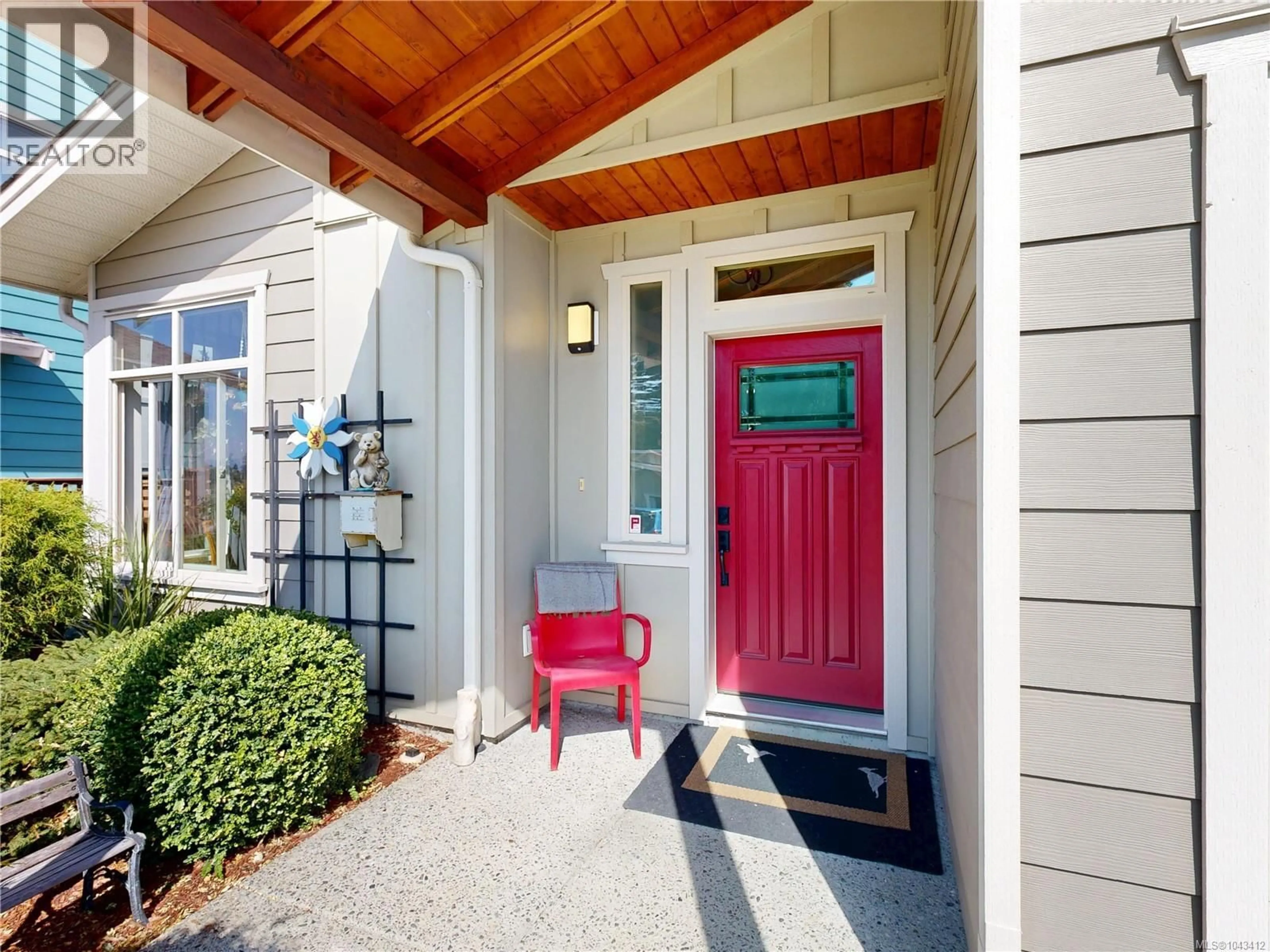 Indoor entryway for 6354 WILLOWPARK WAY, Sooke British Columbia V9Z1L9