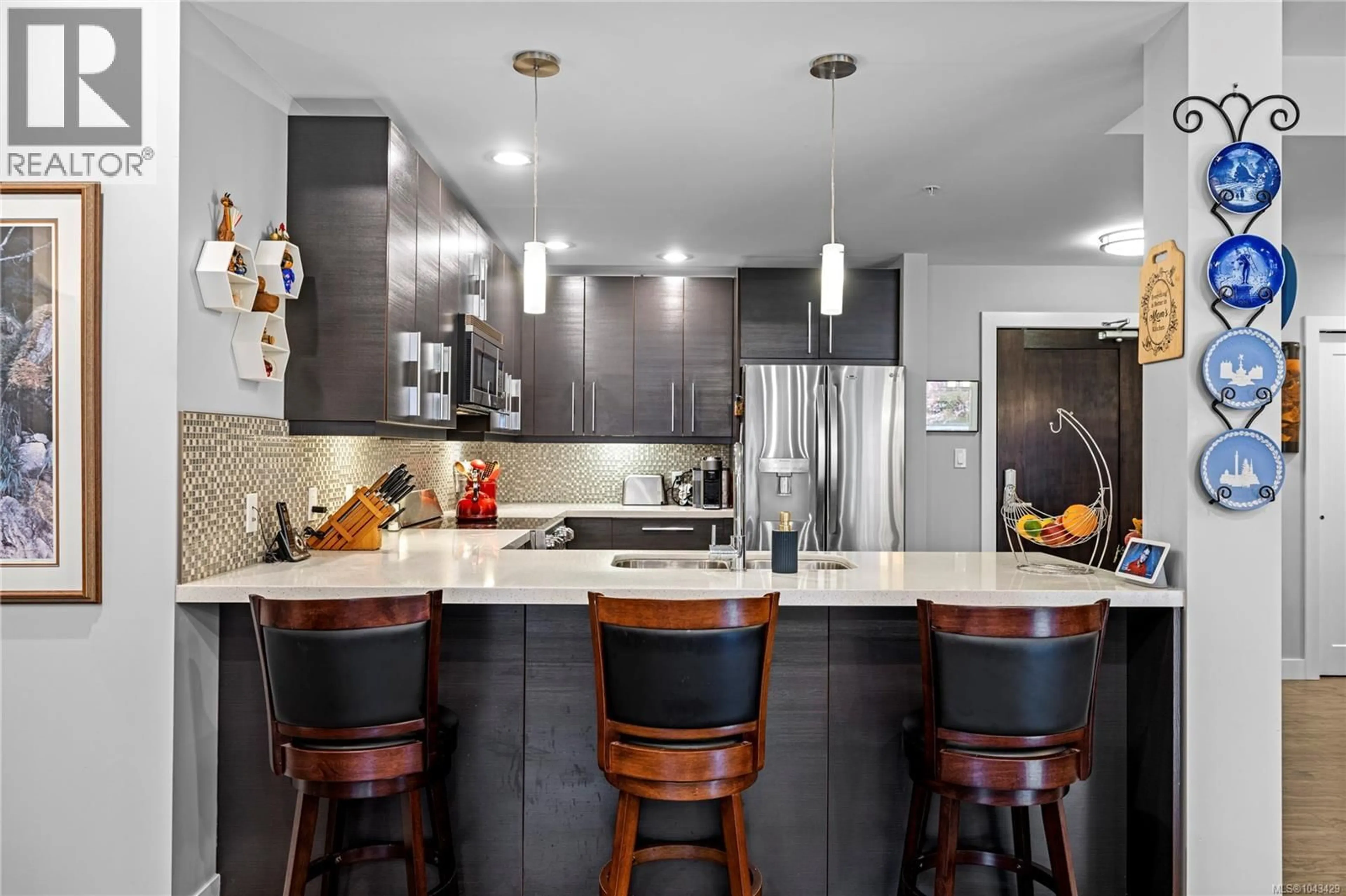 Contemporary kitchen, unknown for 100 - 439 COLLEGE ROAD, Qualicum Beach British Columbia V9K0B2