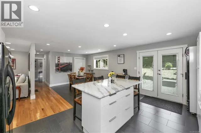 1406 DONNAY DRIVE, Duncan 5