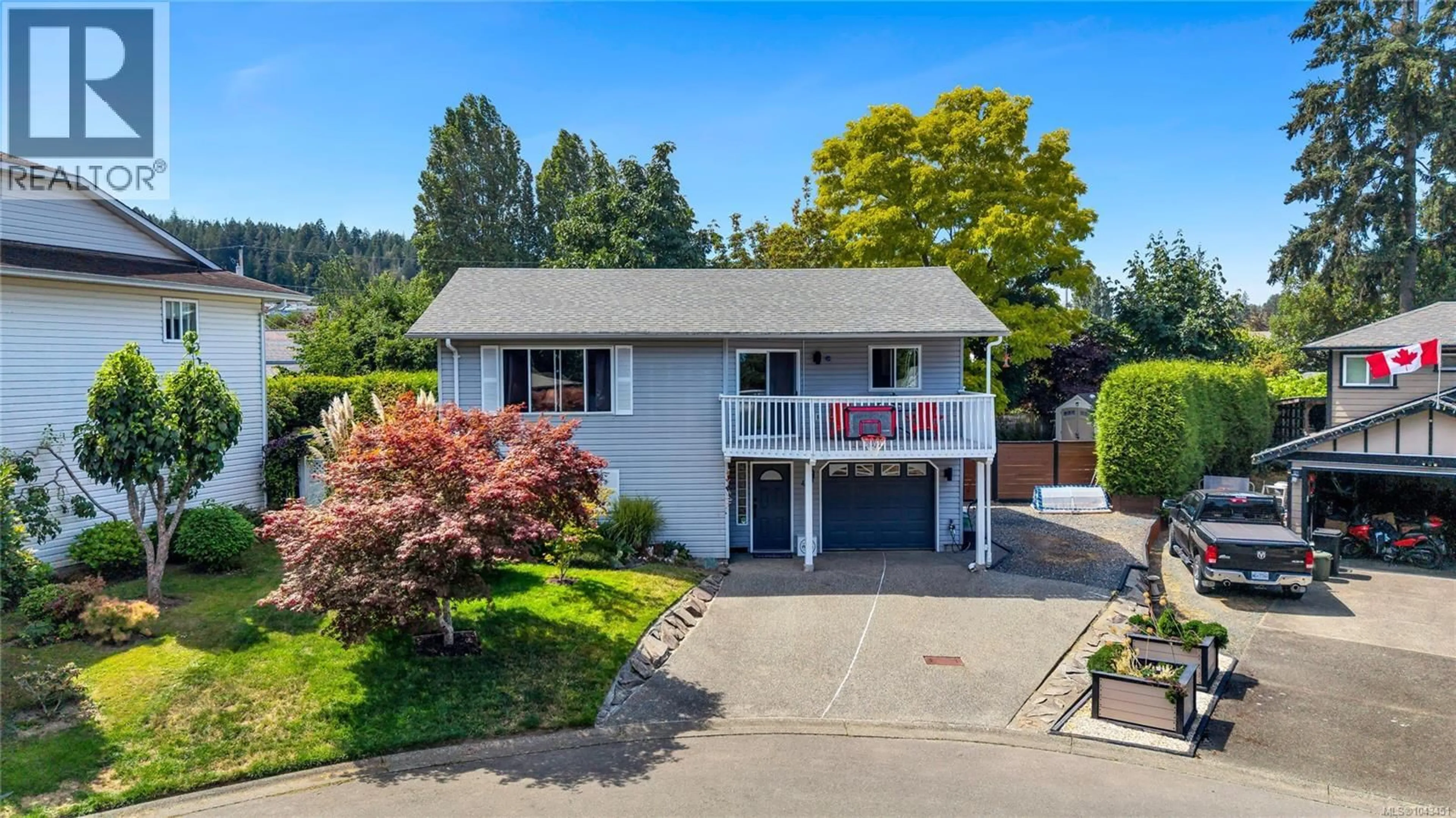 Home with vinyl exterior material, street for 4 - 1500 ANCHOR ROAD, Crofton British Columbia V0R1R0