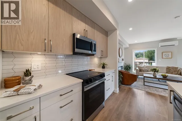 1203 ARCADIAWOOD COURT, Langford 5