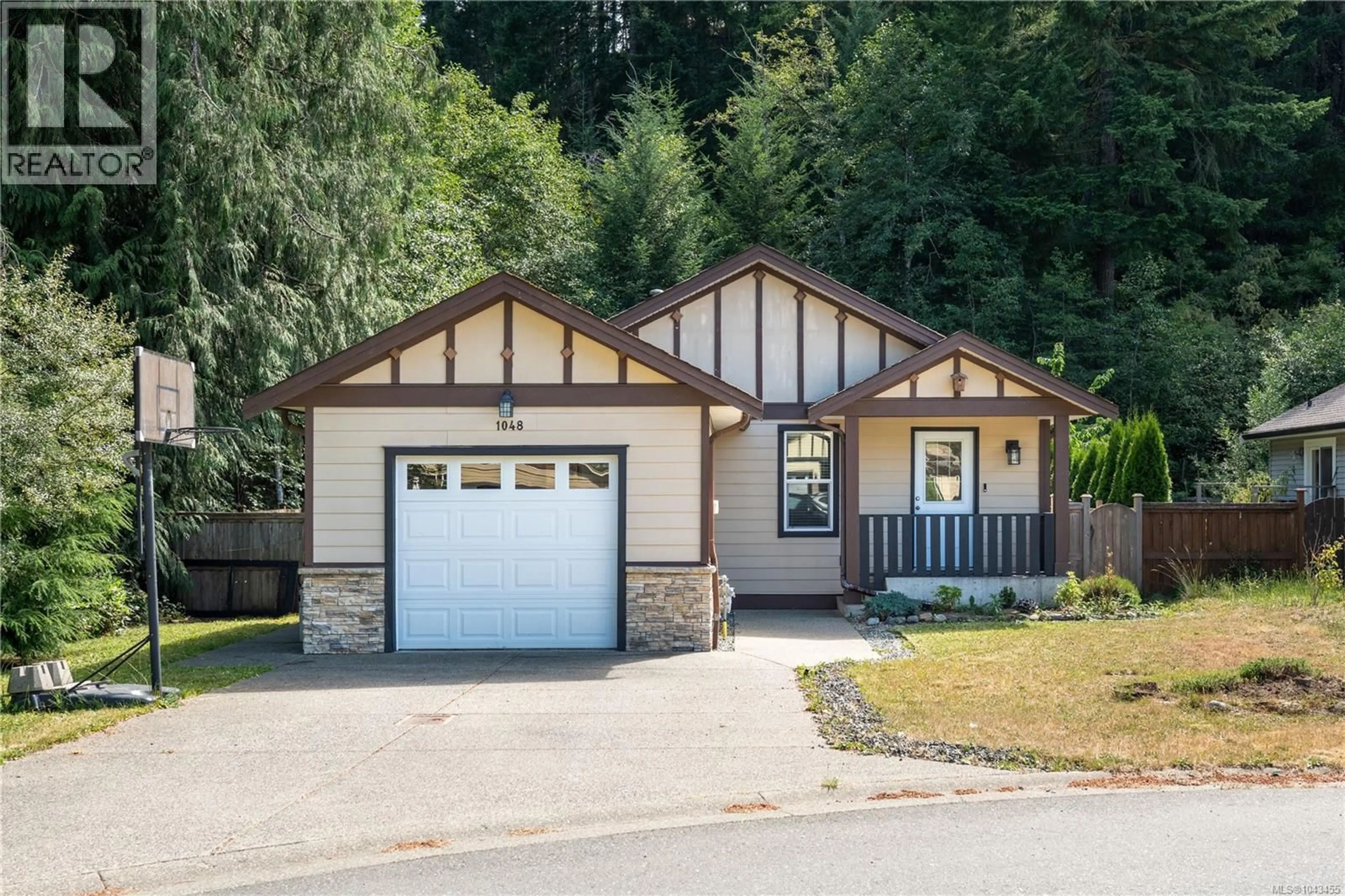 Home with vinyl exterior material, street for 1048 FITZGERALD ROAD, Shawnigan Lake British Columbia V8H2H8